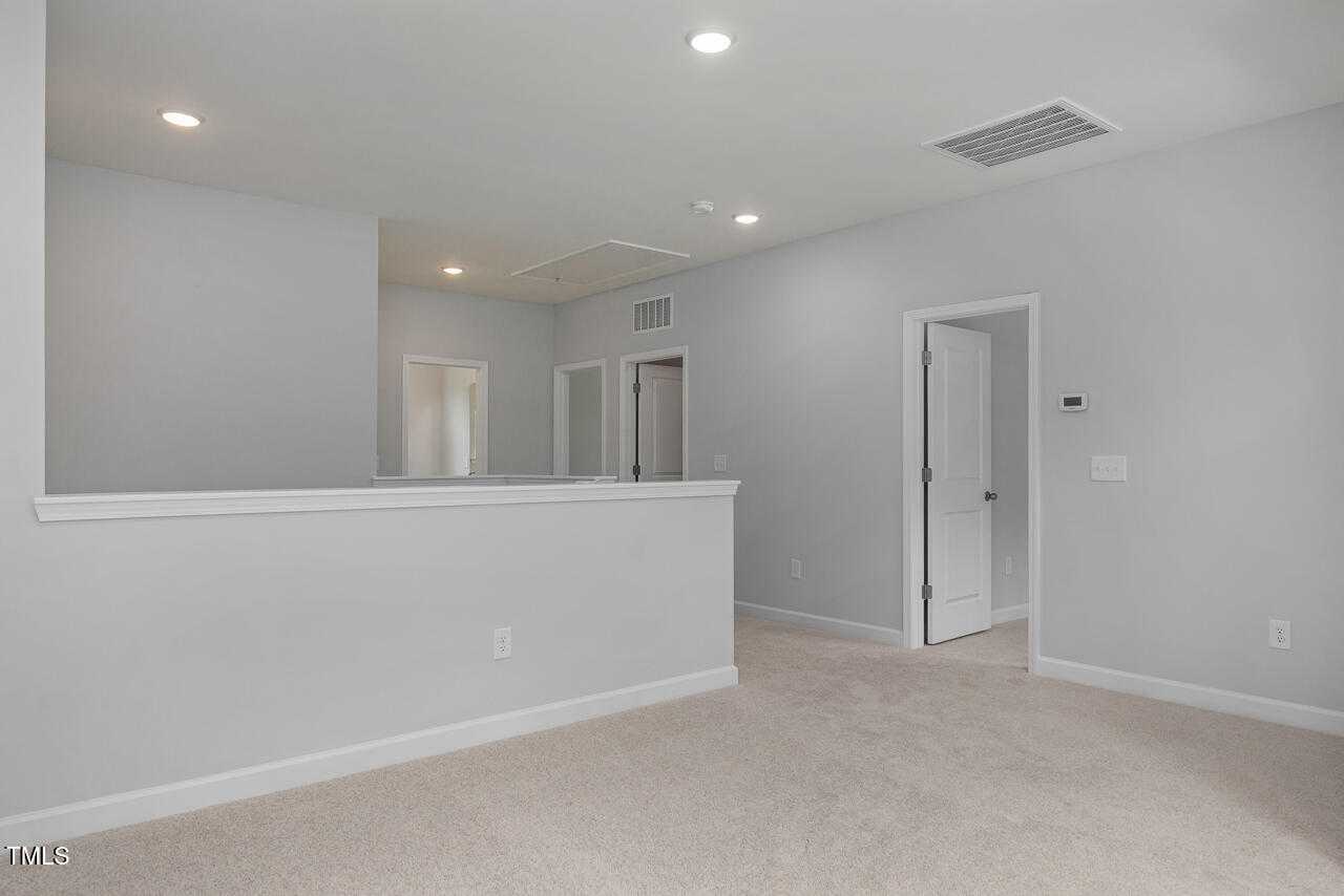 Image 20 of Davidson Homes' New Home at 444 Golden Dragonfly Street