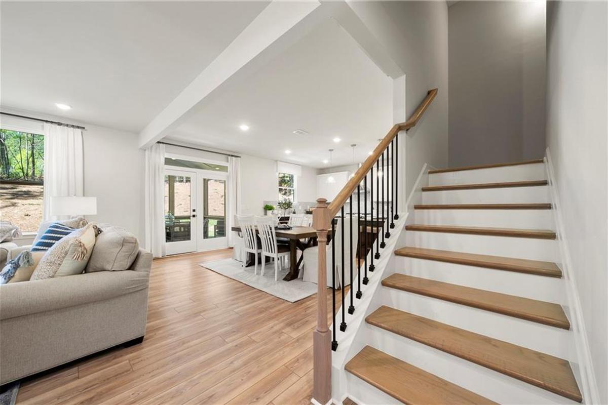 Image 11 of Davidson Homes' New Home at 165 Riverwood Drive
