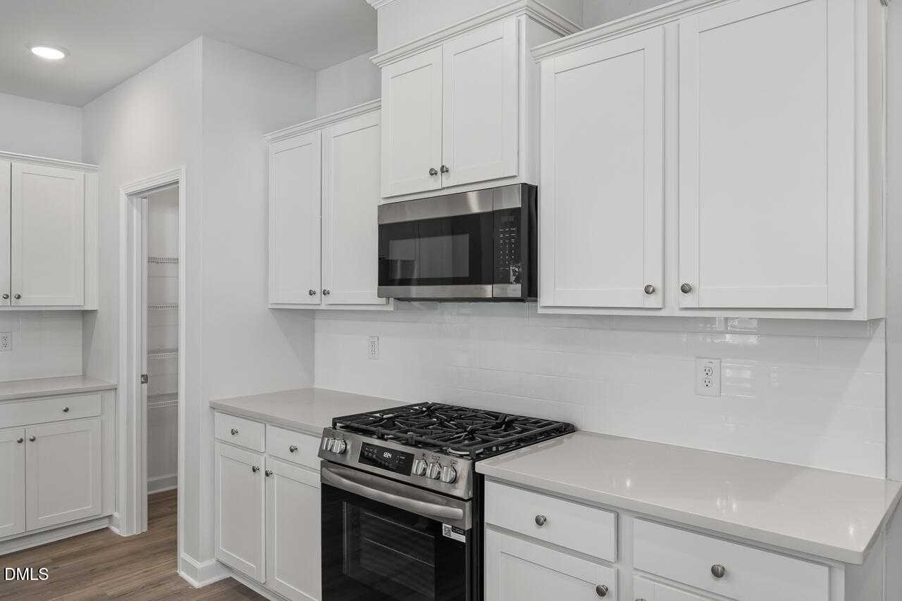 Image 8 of Davidson Homes' New Home at 276 Gregory Village Drive