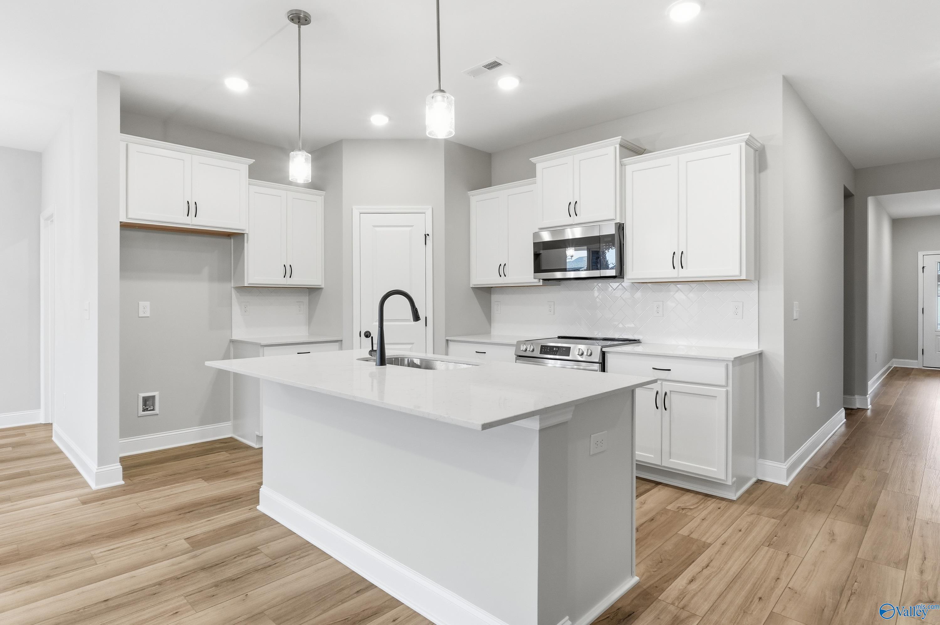 Image 5 of Davidson Homes' New Home at 16375 Blue Water Way