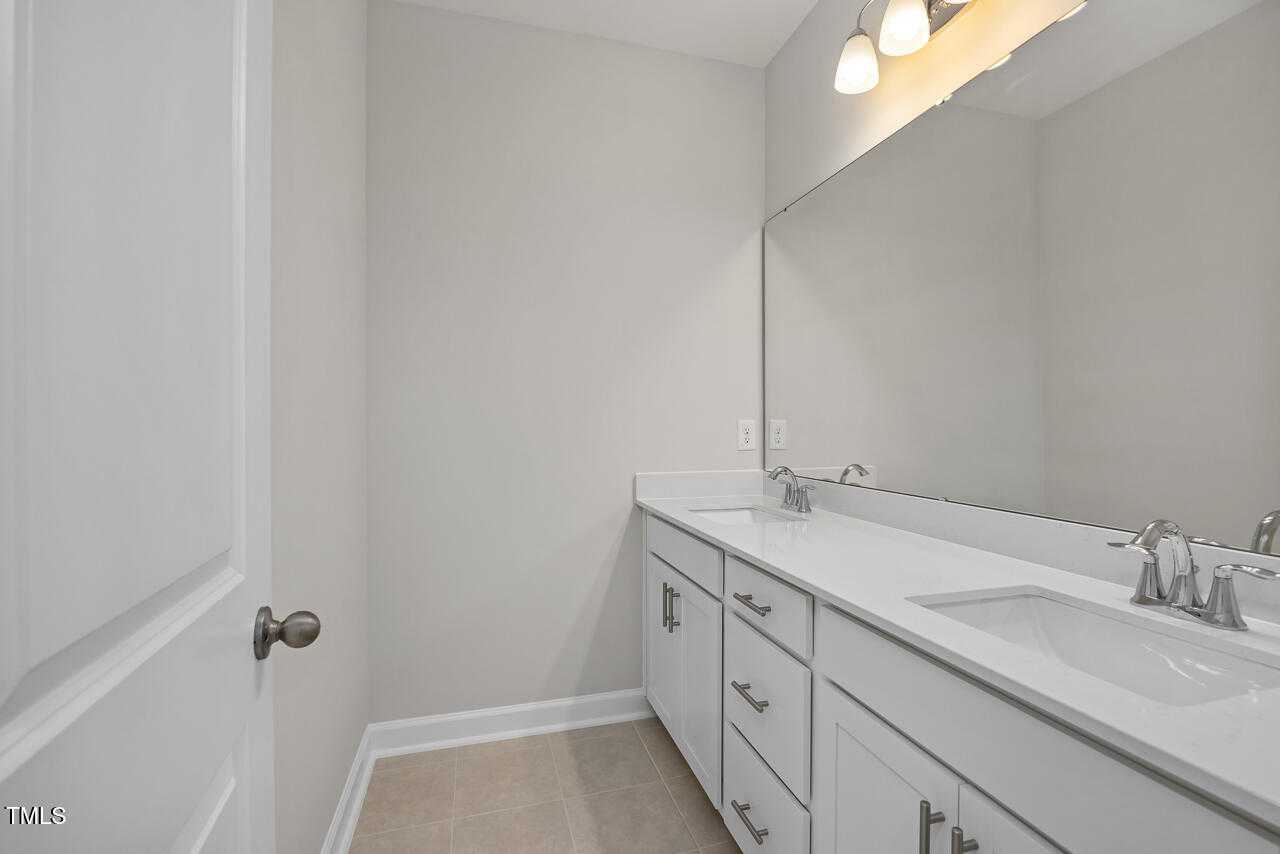 Image 31 of Davidson Homes' New Home at 436 Golden Dragonfly Street