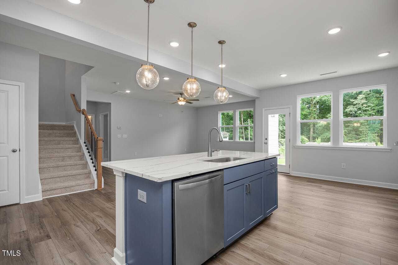 Image 8 of Davidson Homes' New Home at 444 Golden Dragonfly Street