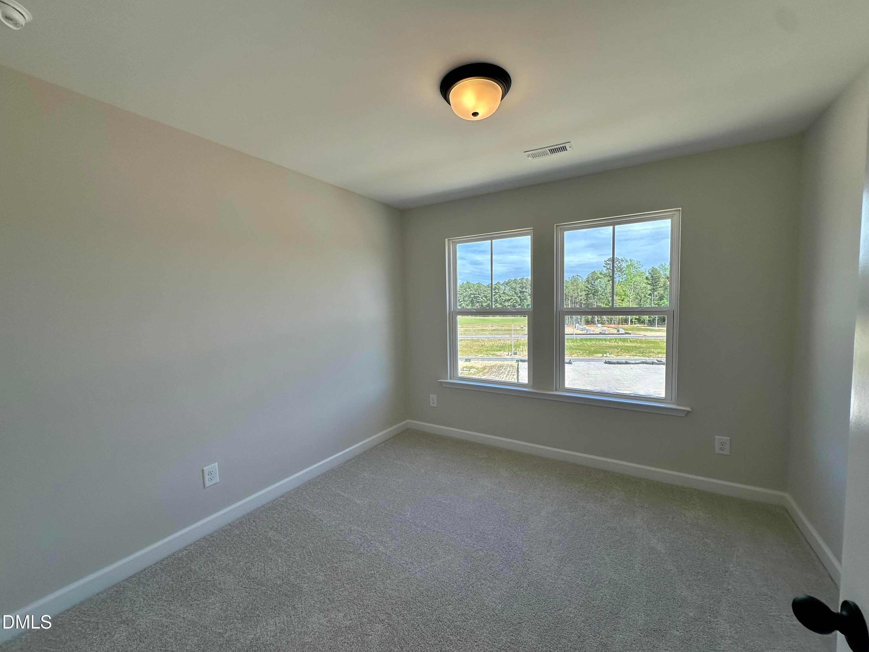 Image 15 of Davidson Homes' New Home at 608 Thatch Lane