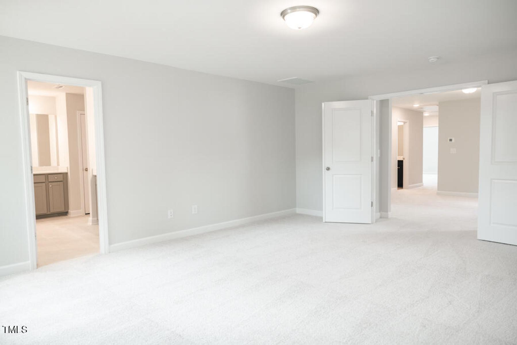 Image 20 of Davidson Homes' New Home at 277 Gregory Village Drive