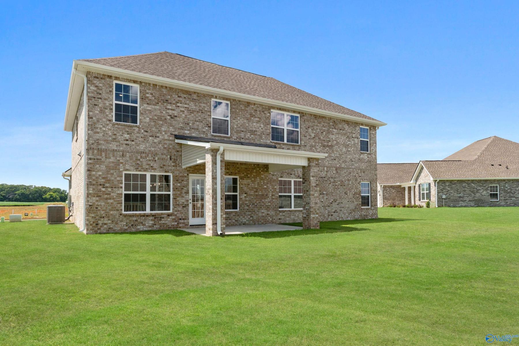 Image 25 of Davidson Homes' New Home at 111 Lucy Lynn Boulevard