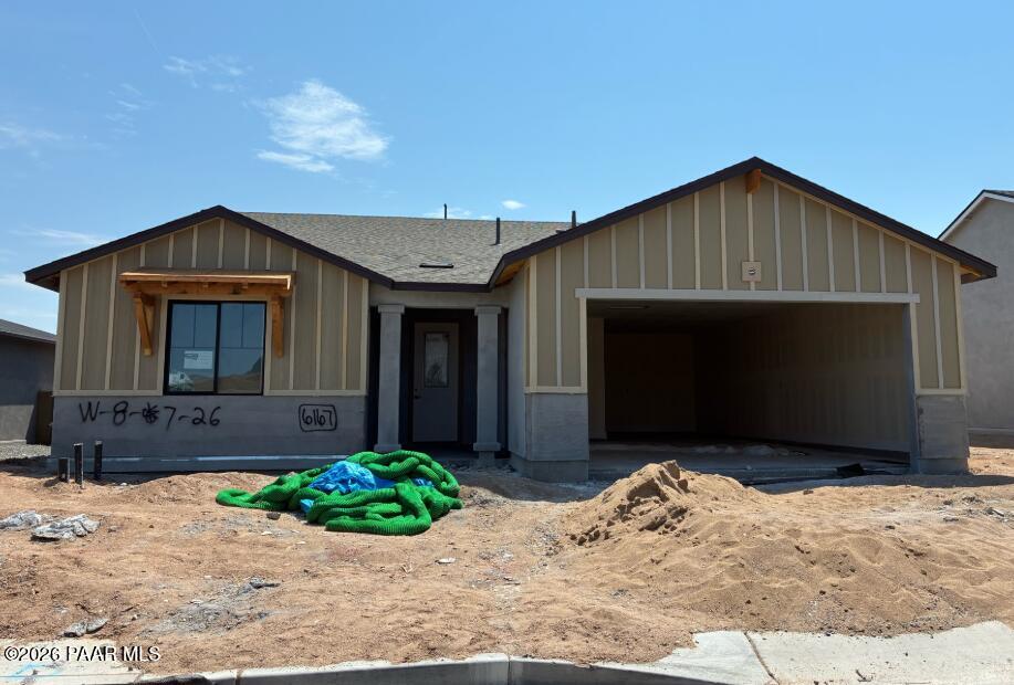 New construction Durango II G floor plan by Davidson Homes with 3-car garage in South Ranch, Prescott, Arizona.
