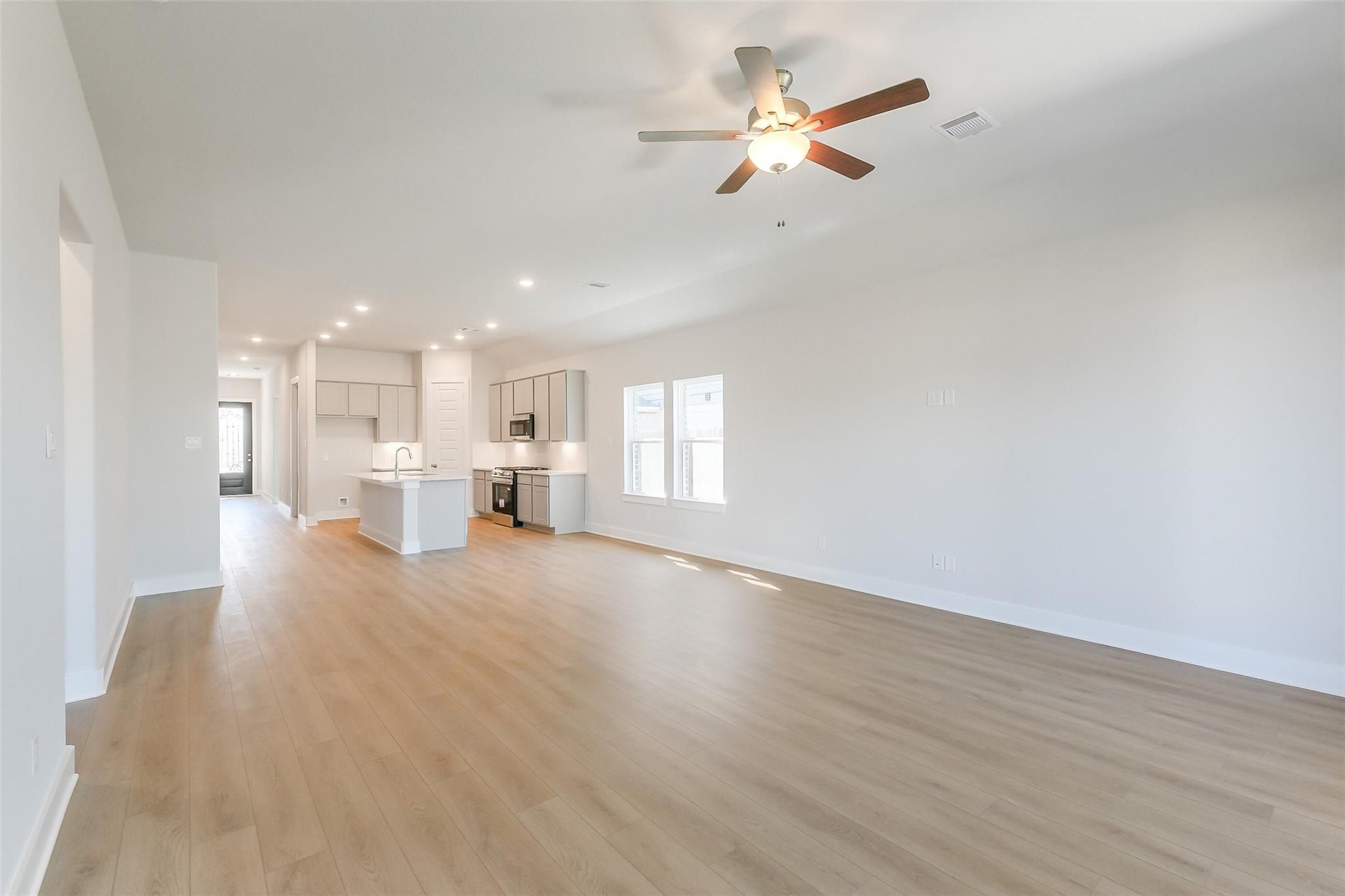 Image 3 of Davidson Homes' New Home at 2537 Allegretto Sea Drive