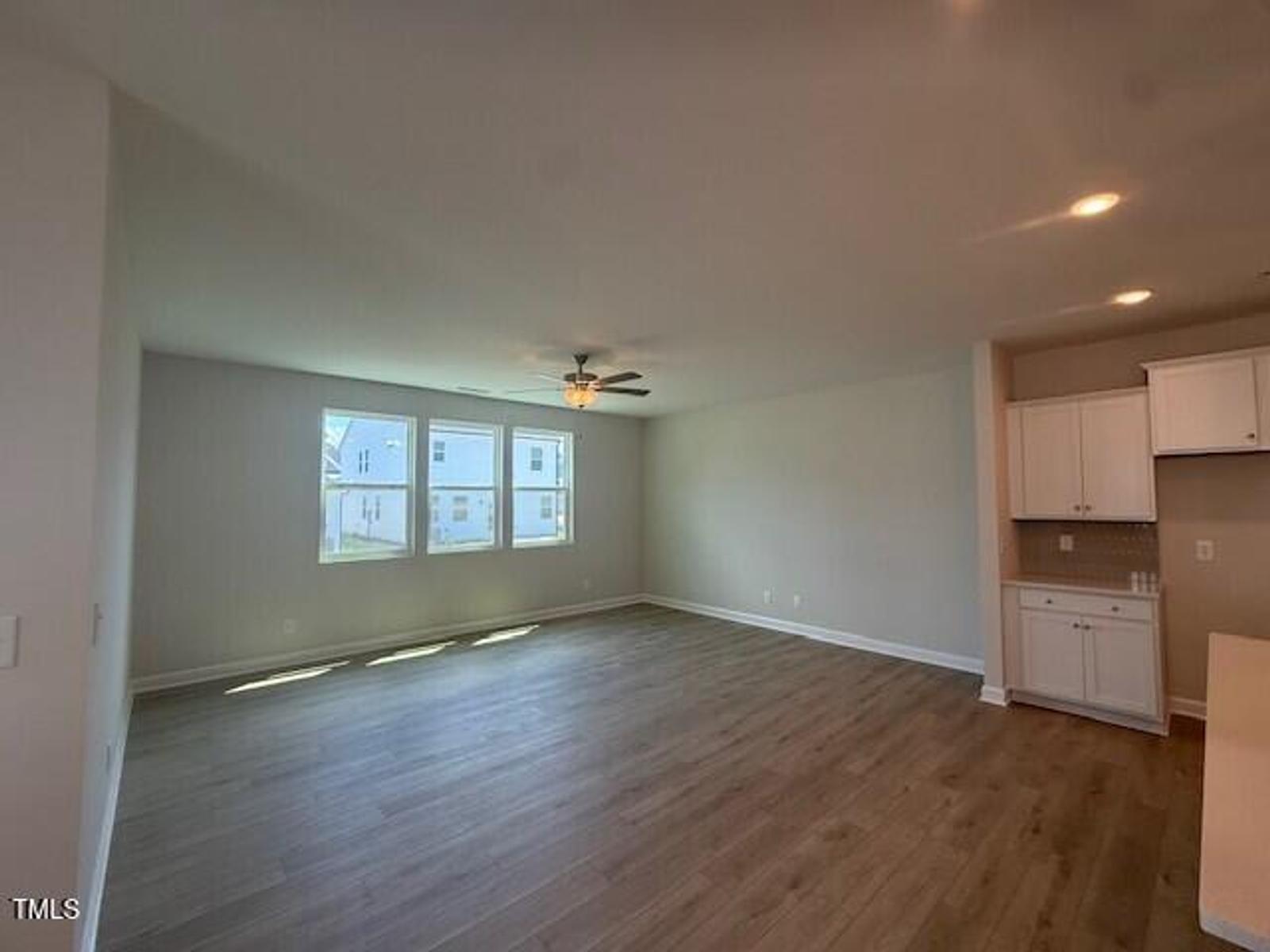 Image 6 of Davidson Homes' New Home at 307 Gregory Village Drive