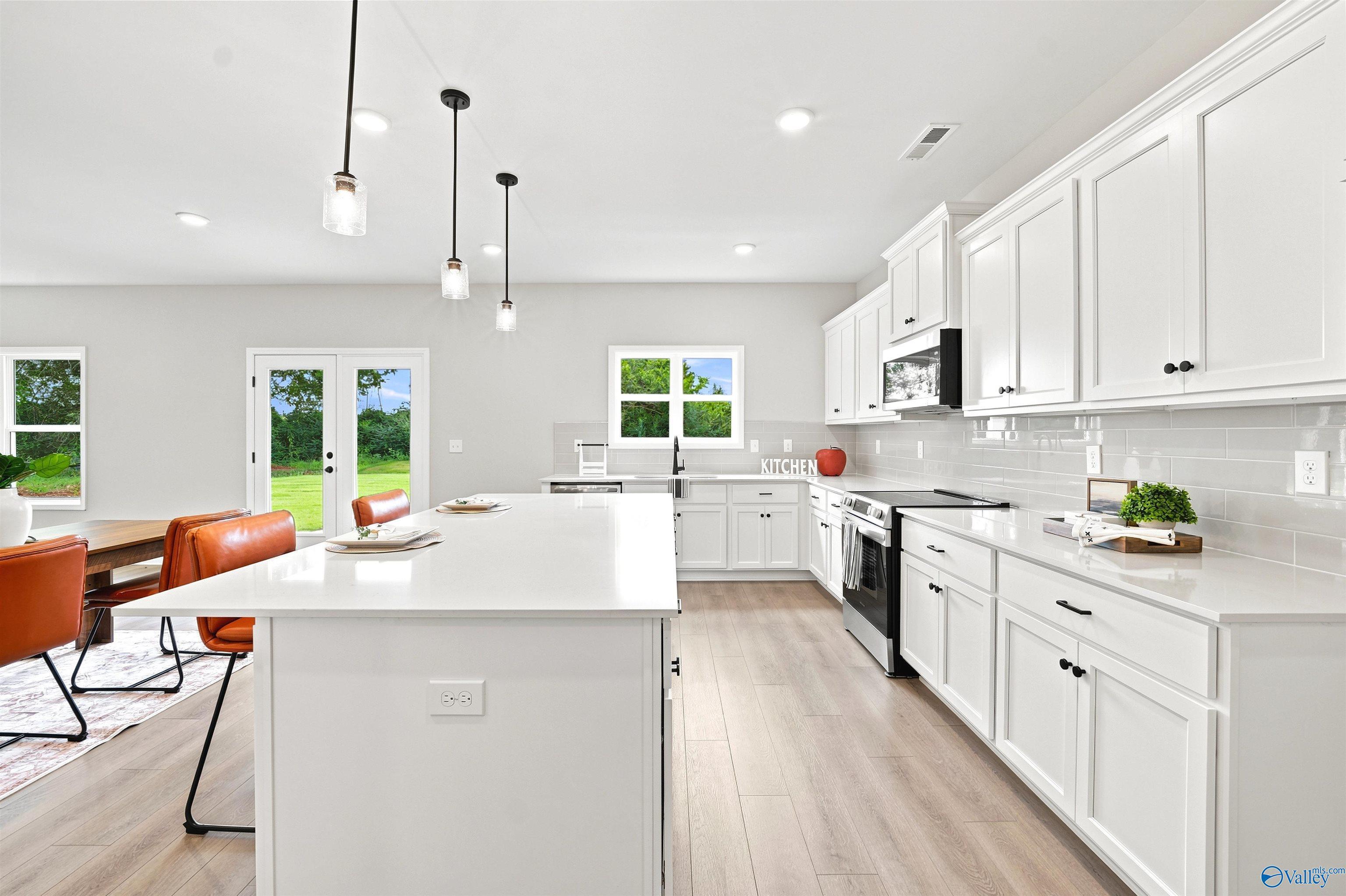 Exterior view of Davidson Homes' New Home at 122 Berry Cove Avenue