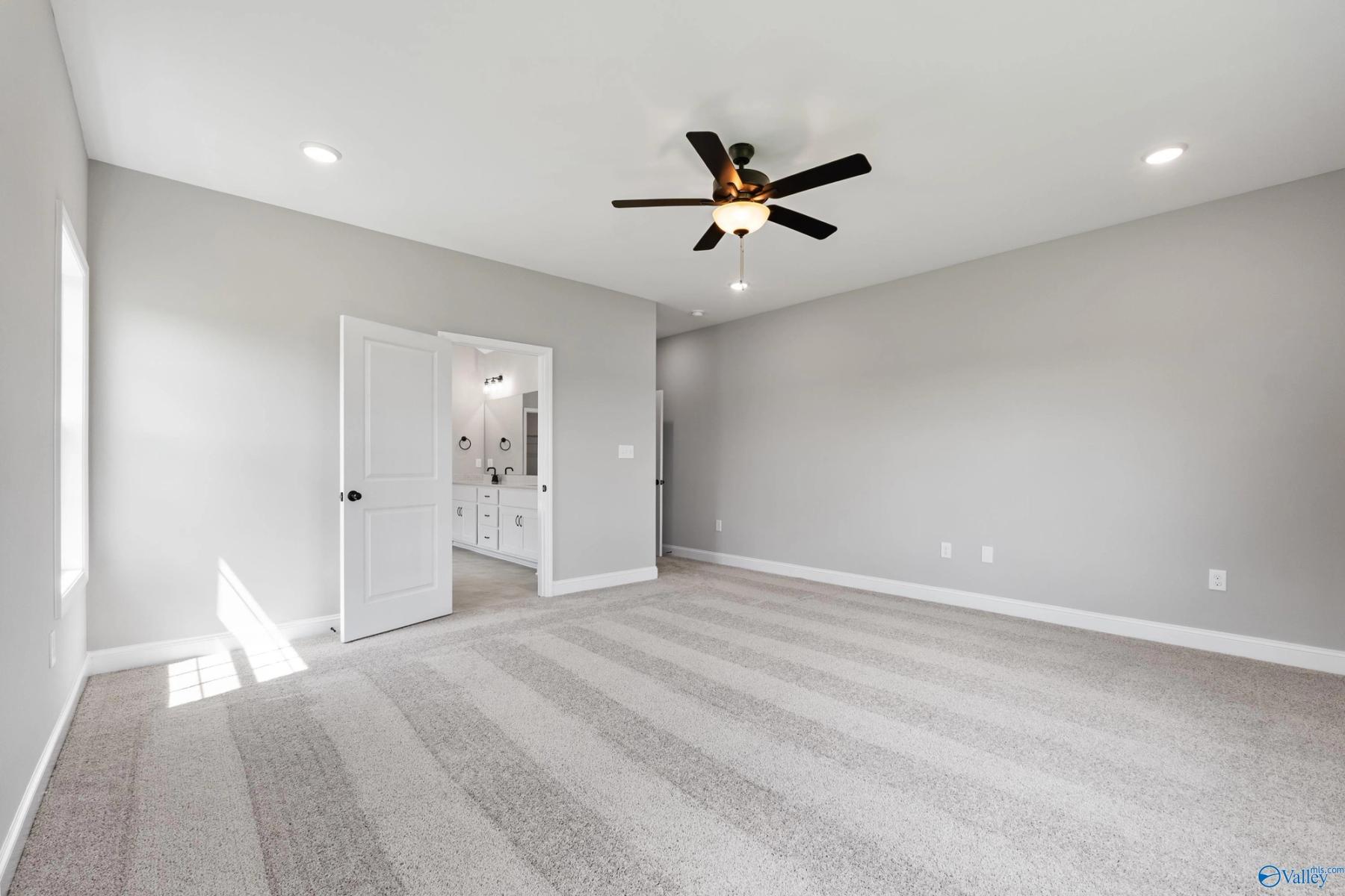 Image 13 of Davidson Homes' New Home at 208 Kendall Farms Boulevard