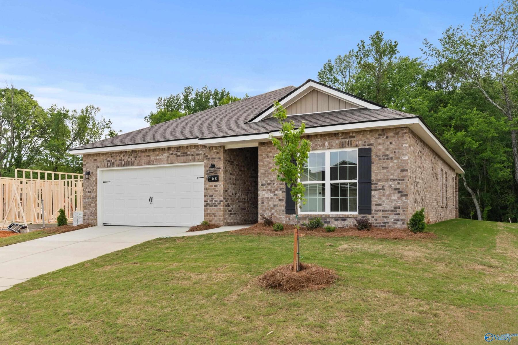 Image 3 of Davidson Homes' New Home at 160 River Pointe Drive