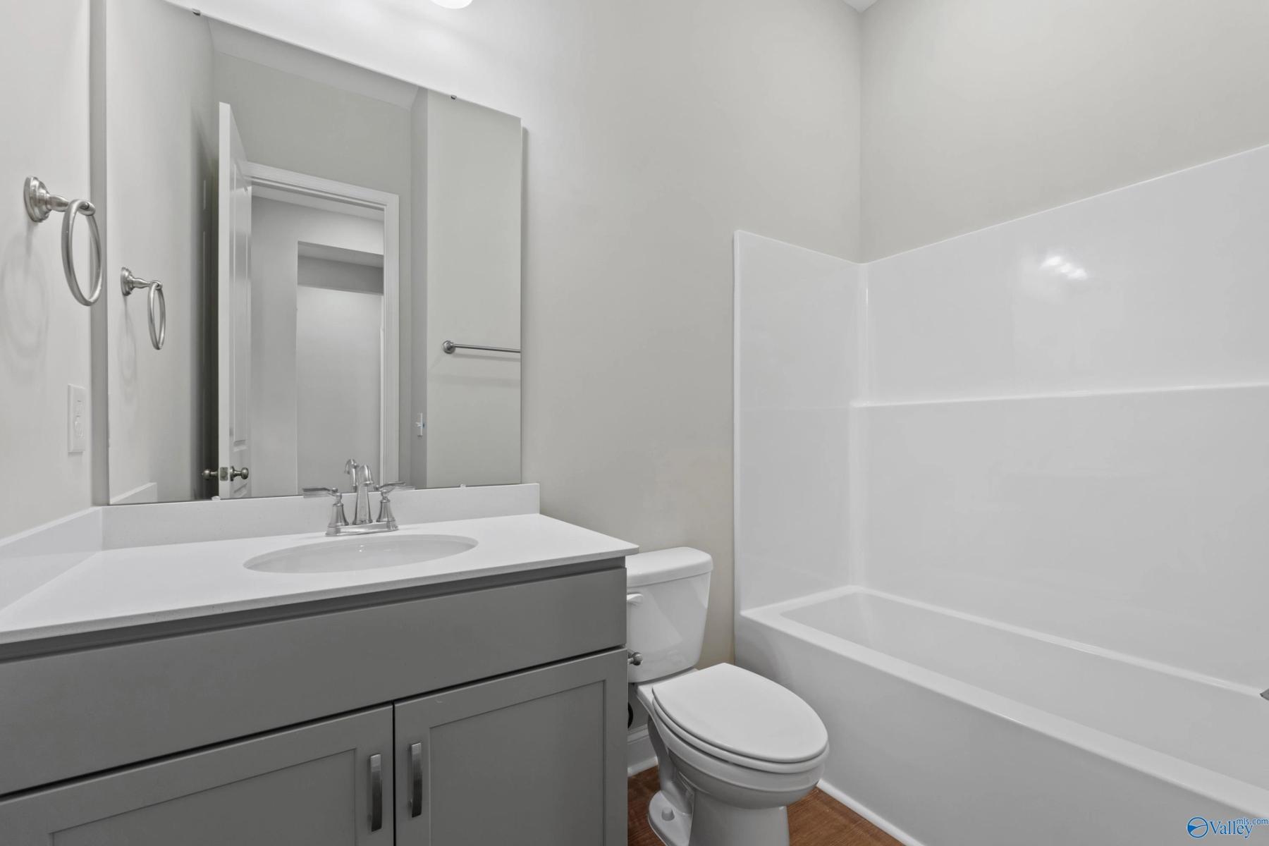 Image 11 of Davidson Homes' New Home at 205 Applewood Ct