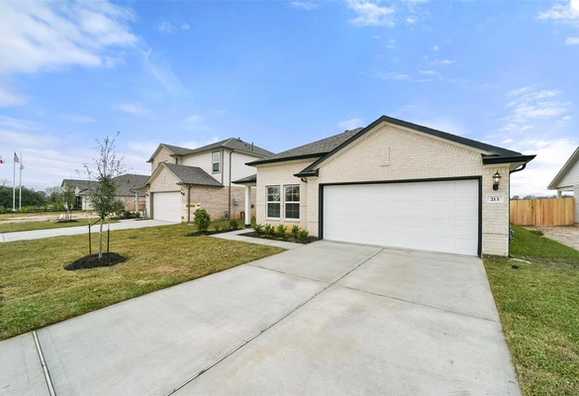 Image 5 of Davidson Homes' New Home at 213 Harlingen Drive