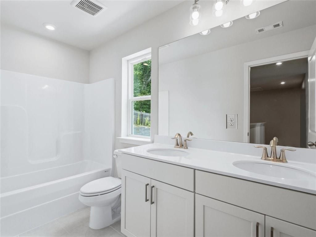 Image 31 of Davidson Homes' New Home at 79 Shoal Court