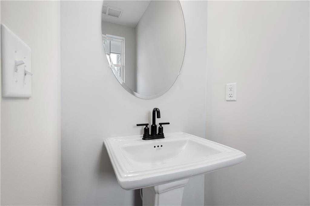 Image 38 of Davidson Homes' New Home at 516 Crown Drive