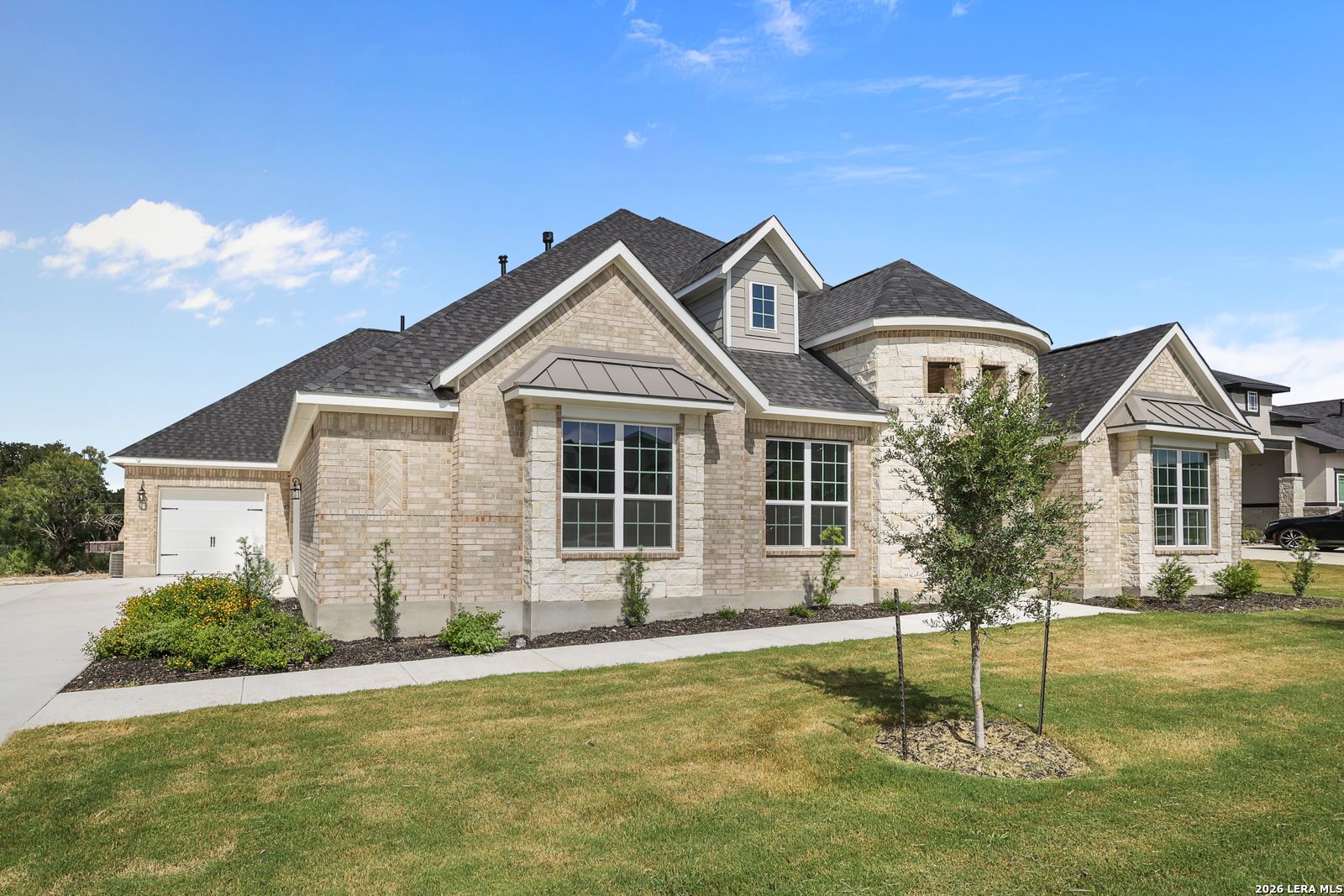 Image 3 of Davidson Homes' New Home at 222 Poe Parkway
