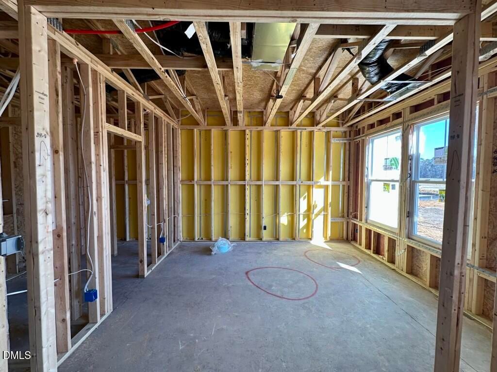 Image 6 of Davidson Homes' New Home at 608 Thatch Lane