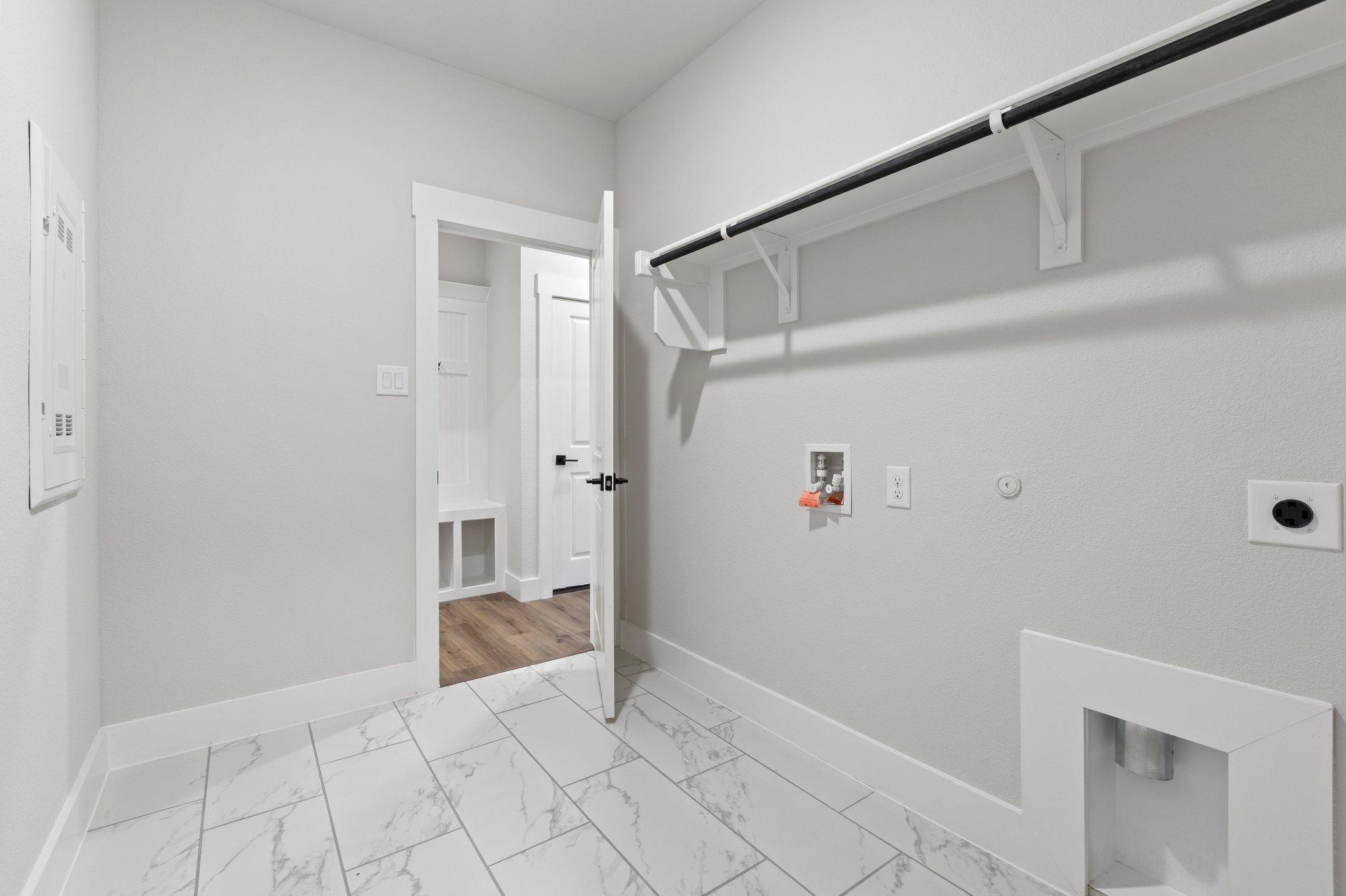 Image 12 of Davidson Homes' New Home at 215 Saddletree Drive