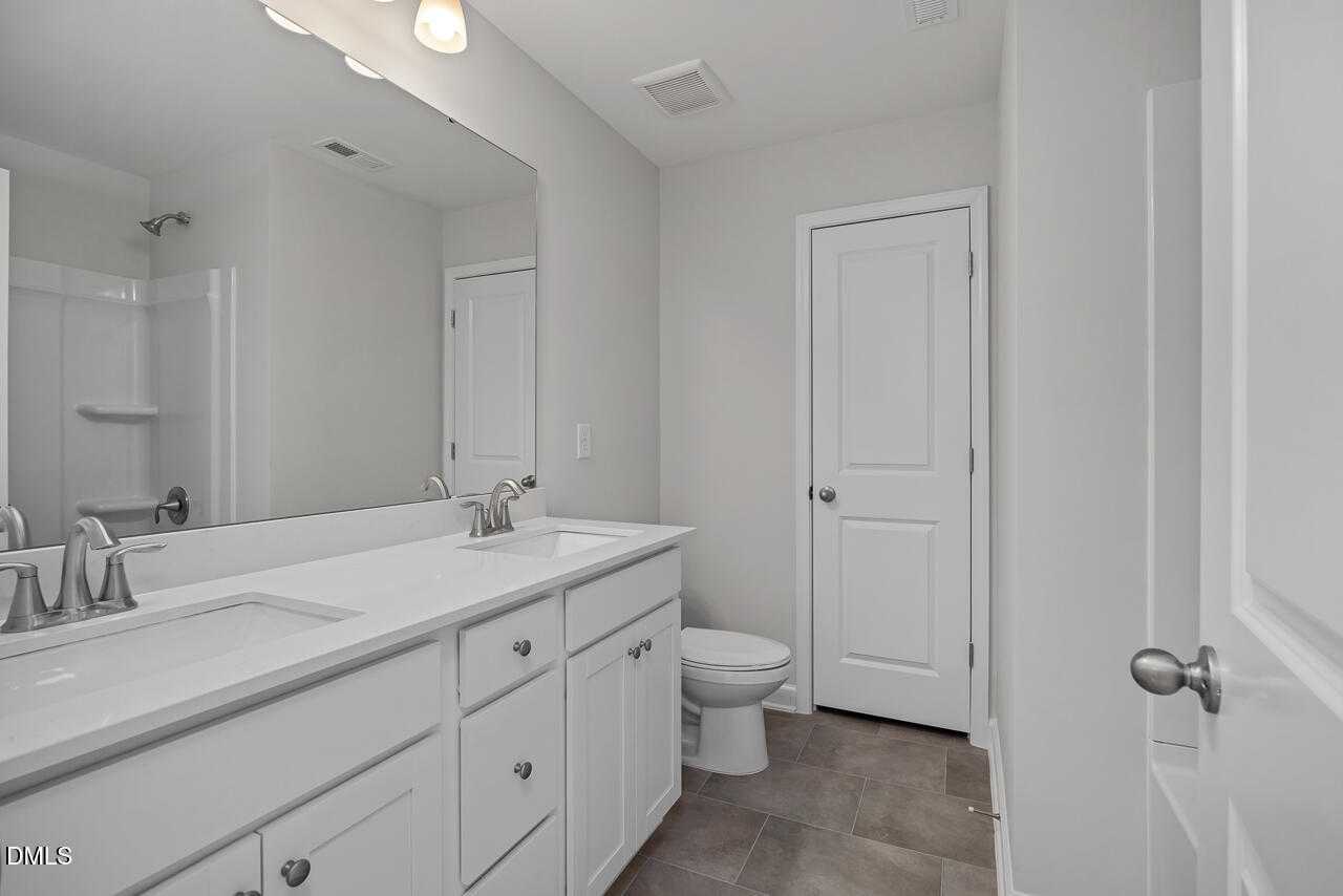 Image 23 of Davidson Homes' New Home at 276 Gregory Village Drive