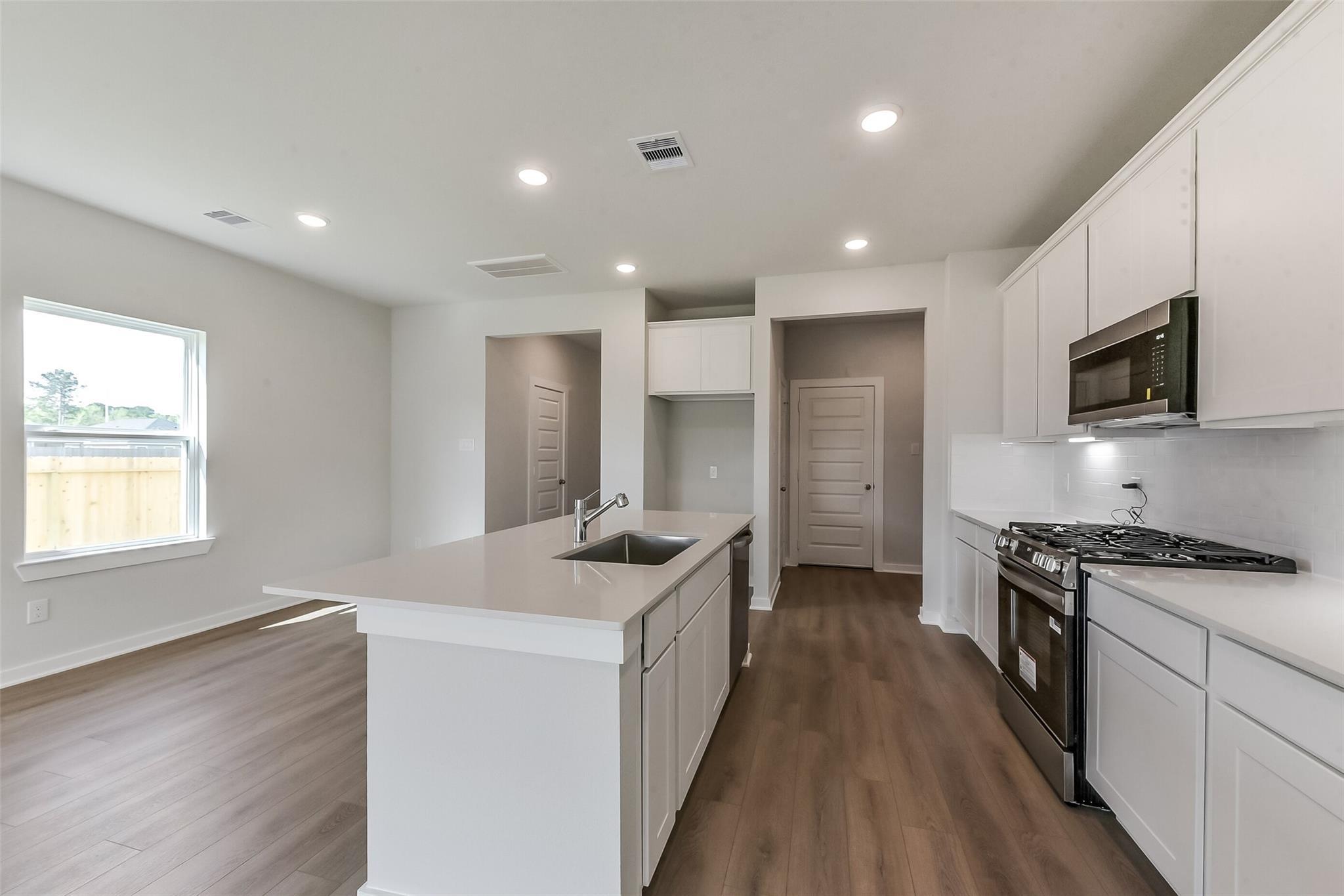 Image 8 of Davidson Homes' New Home at 1982 Brookpointe Lane