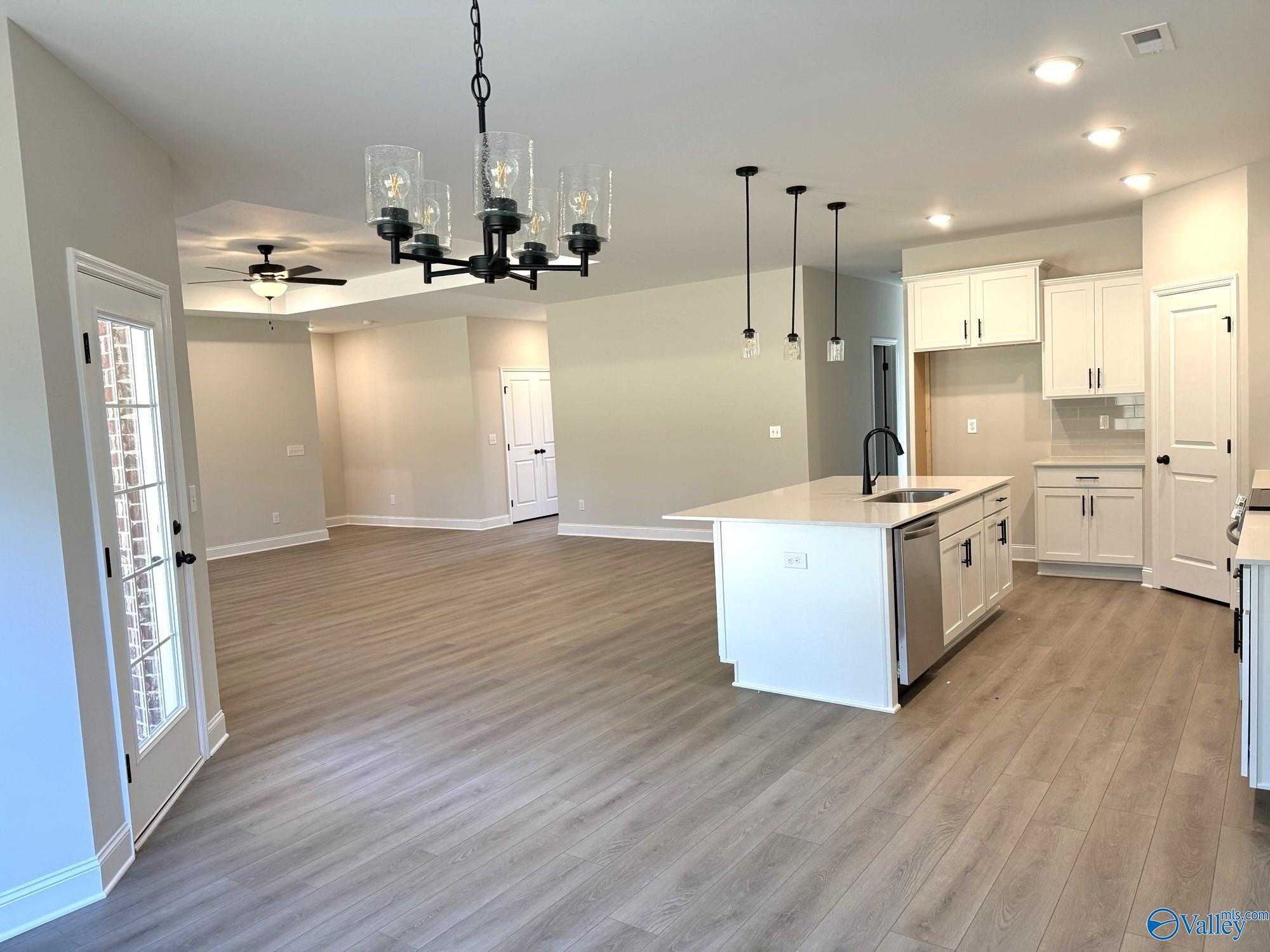 Image 2 of Davidson Homes' New Home at 829 Ronnie Drive