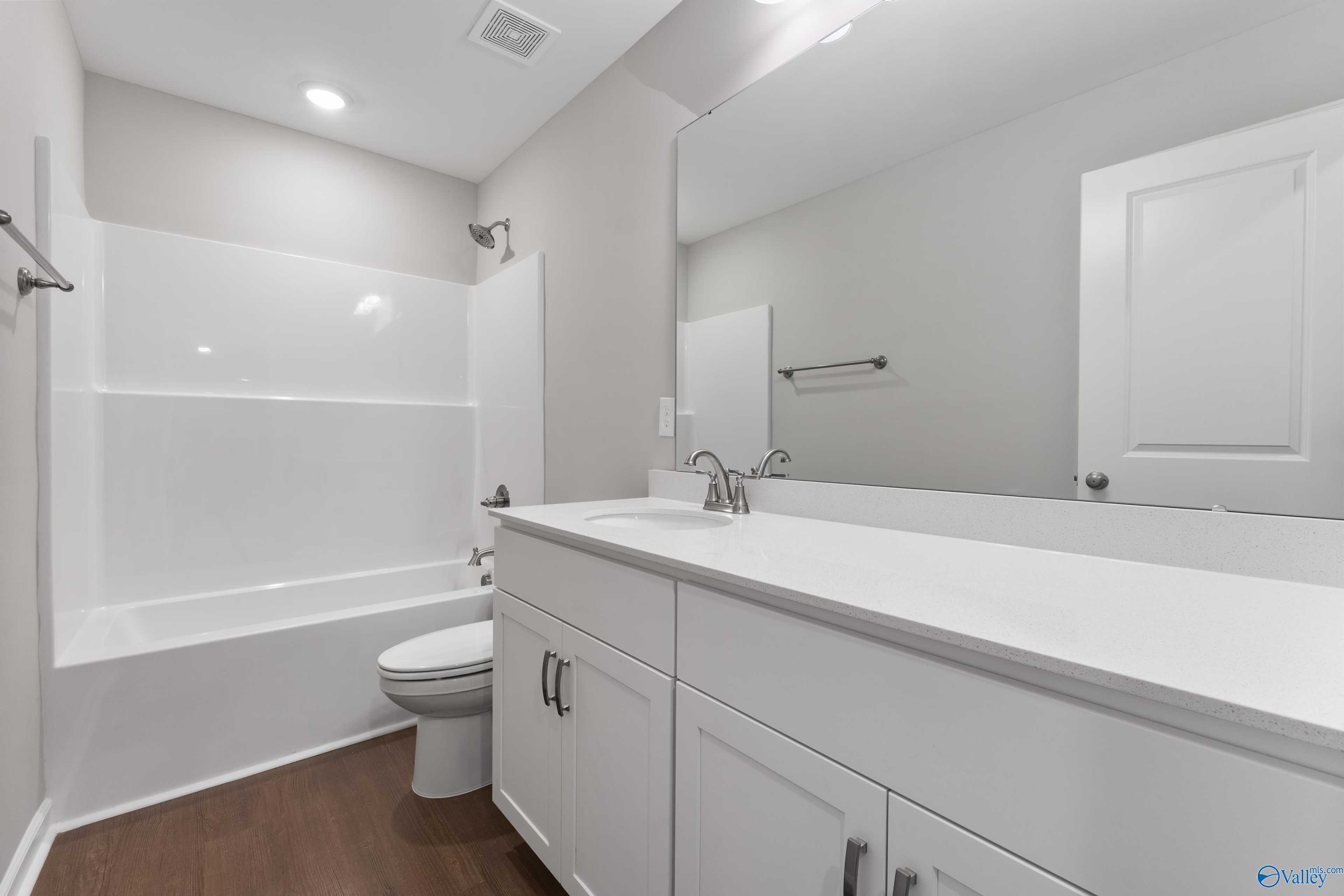 Image 23 of Davidson Homes' New Home at 301 Merrydale Dr
