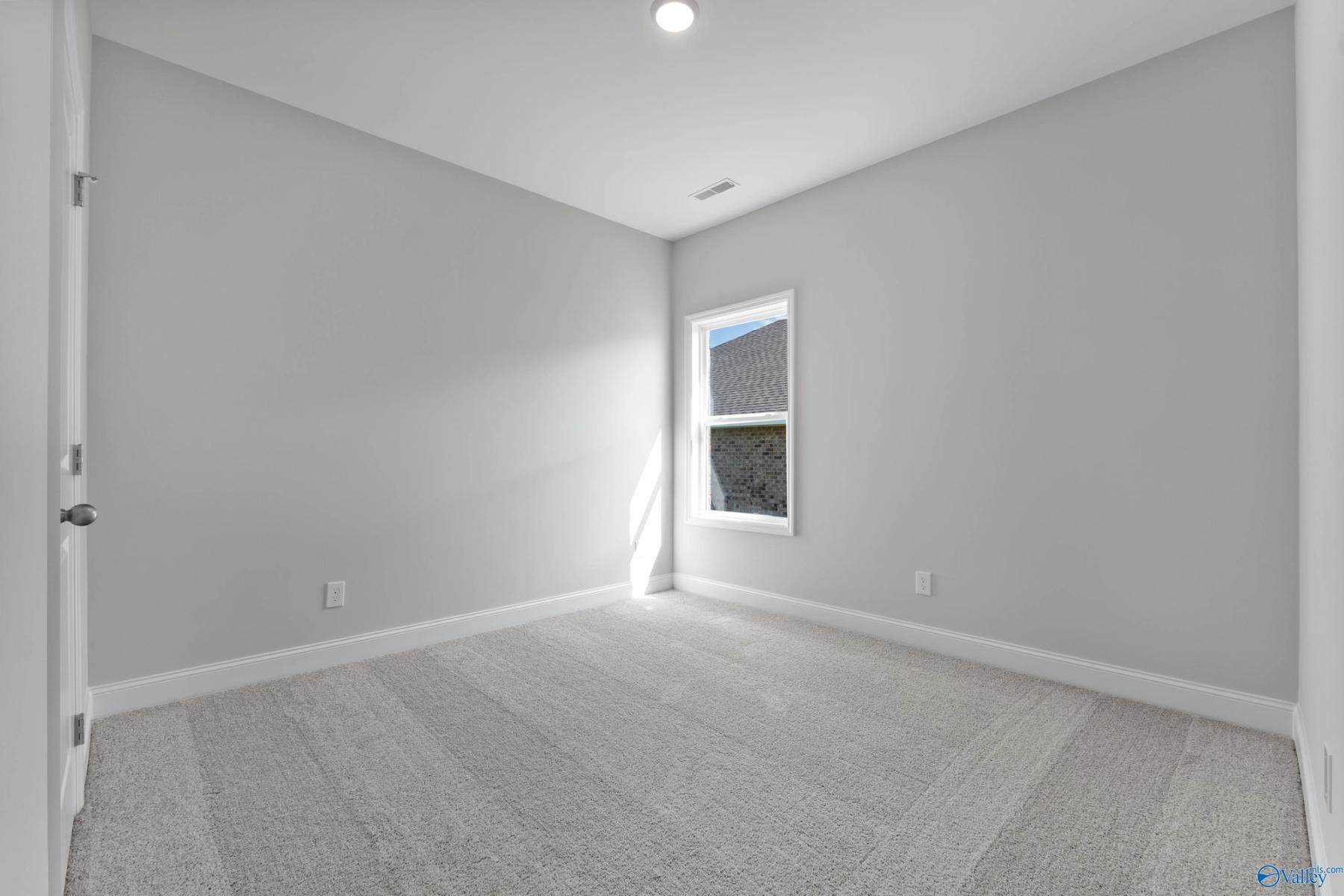 Image 9 of Davidson Homes' New Home at 219 Pine Island Avenue