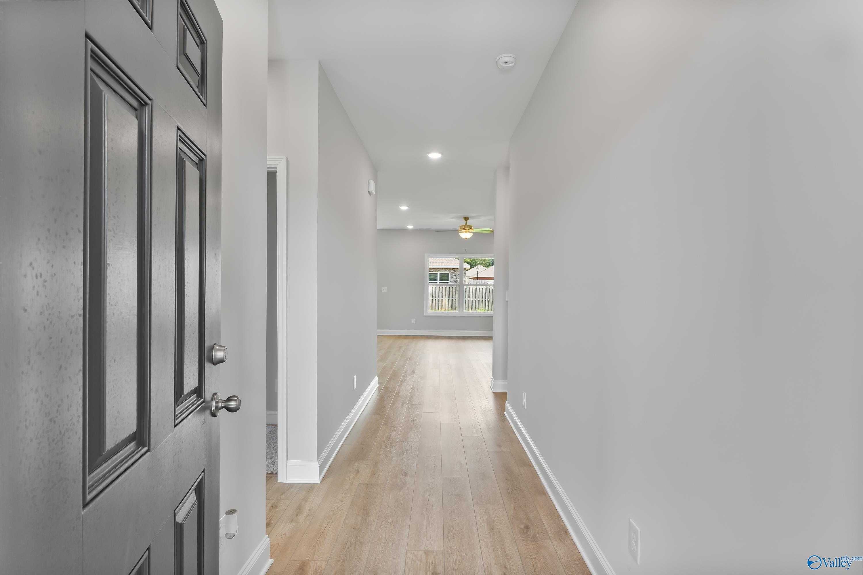 Image 5 of Davidson Homes' New Home at 313 Cherokee Glen Avenue