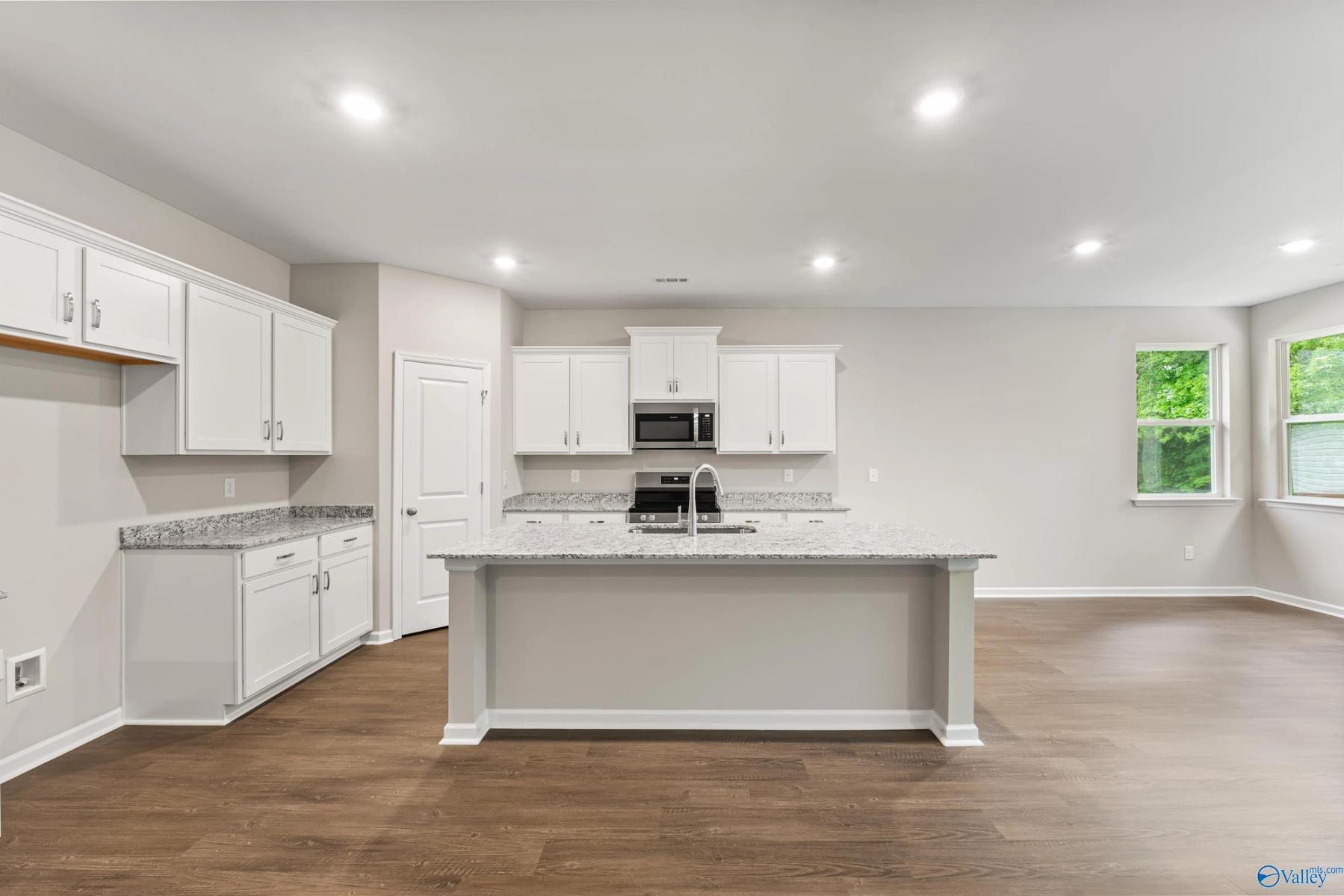 Image 14 of Davidson Homes' New Home at 34 Aurora Circle