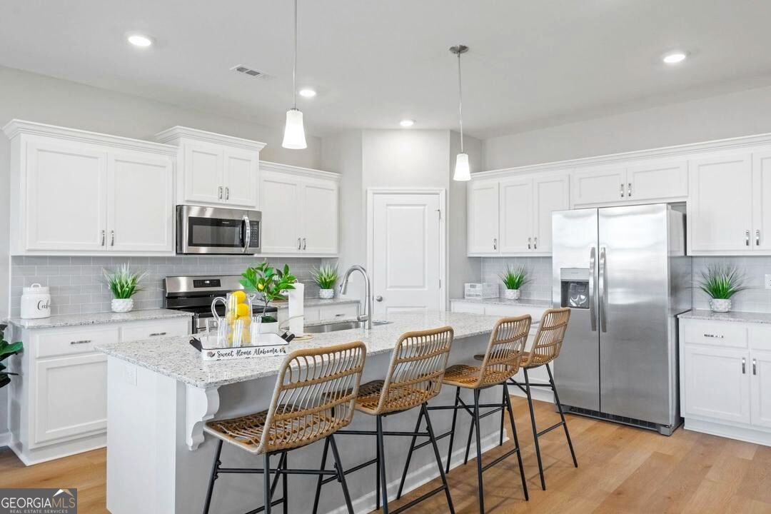 Image 6 of Davidson Homes' New Home at 101 Buttercup Pl
