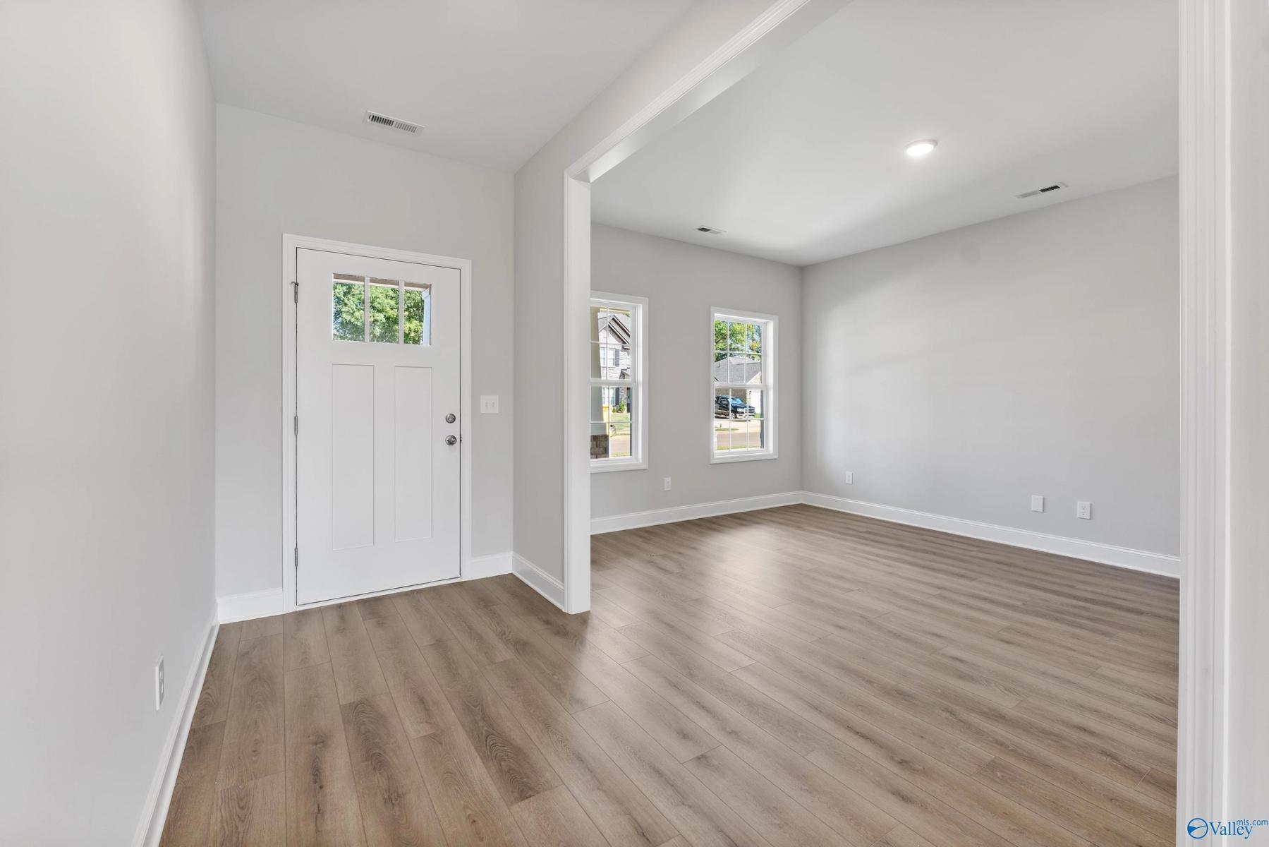 Image 6 of Davidson Homes' New Home at 148 Rose Valley Drive
