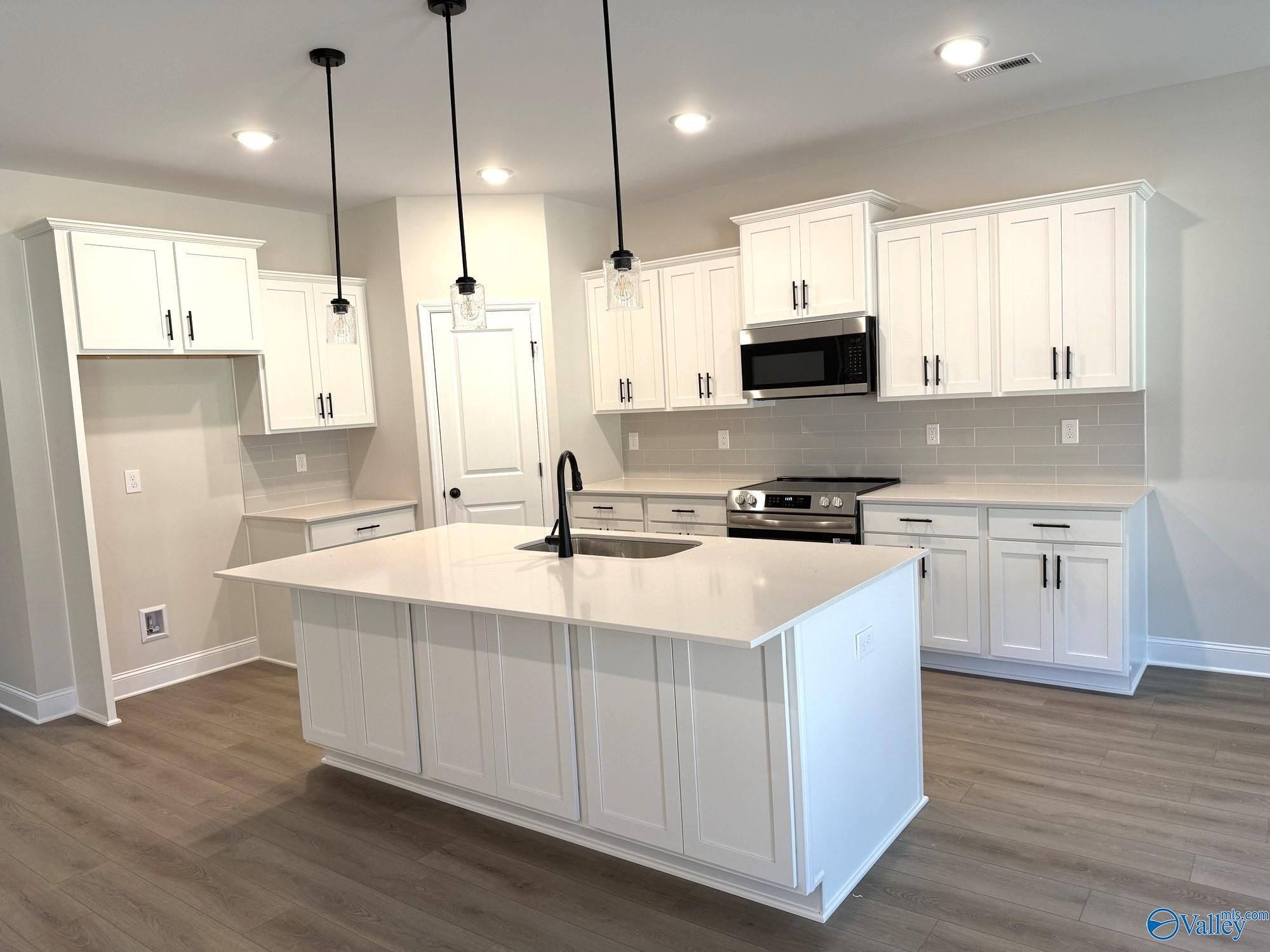 Image 3 of Davidson Homes' New Home at 829 Ronnie Drive