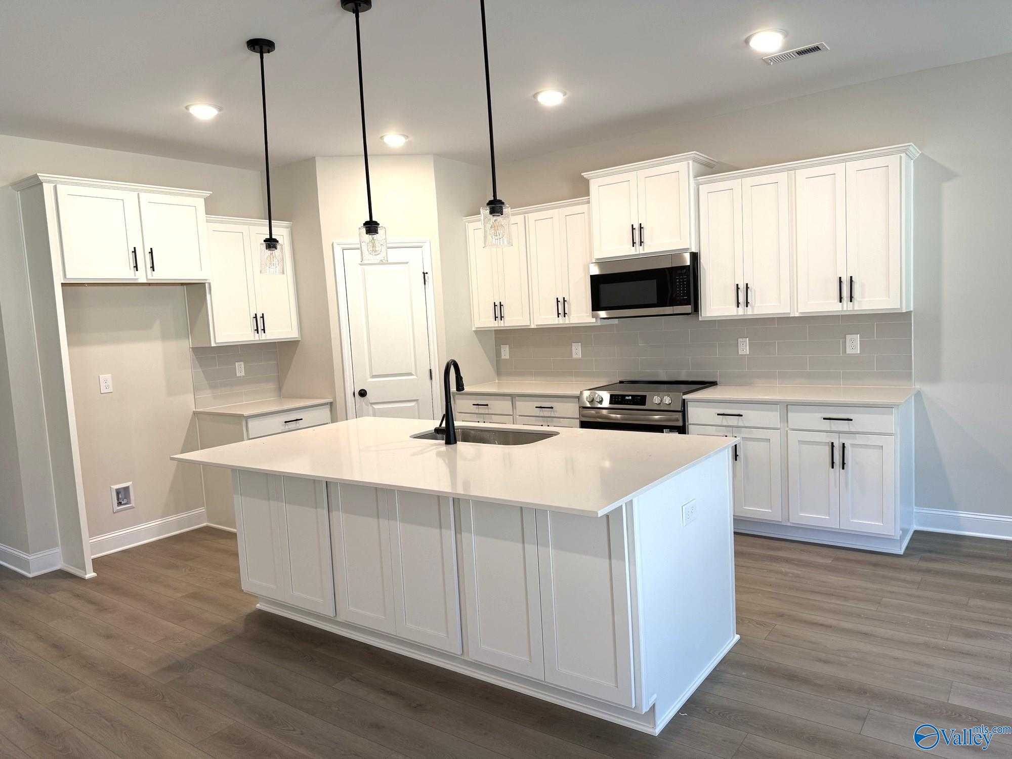 Image 3 of Davidson Homes' New Home at 829 Ronnie Drive