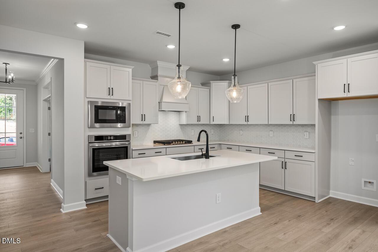 Image 7 of Davidson Homes' New Home at 704 Dragonfly Pond Way