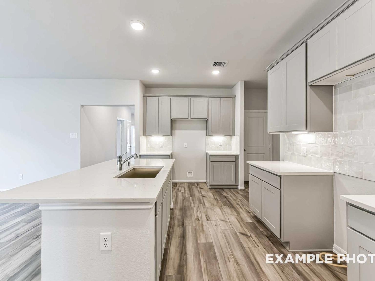 Image 8 of Davidson Homes' New Home at 107 Sabinal Lane