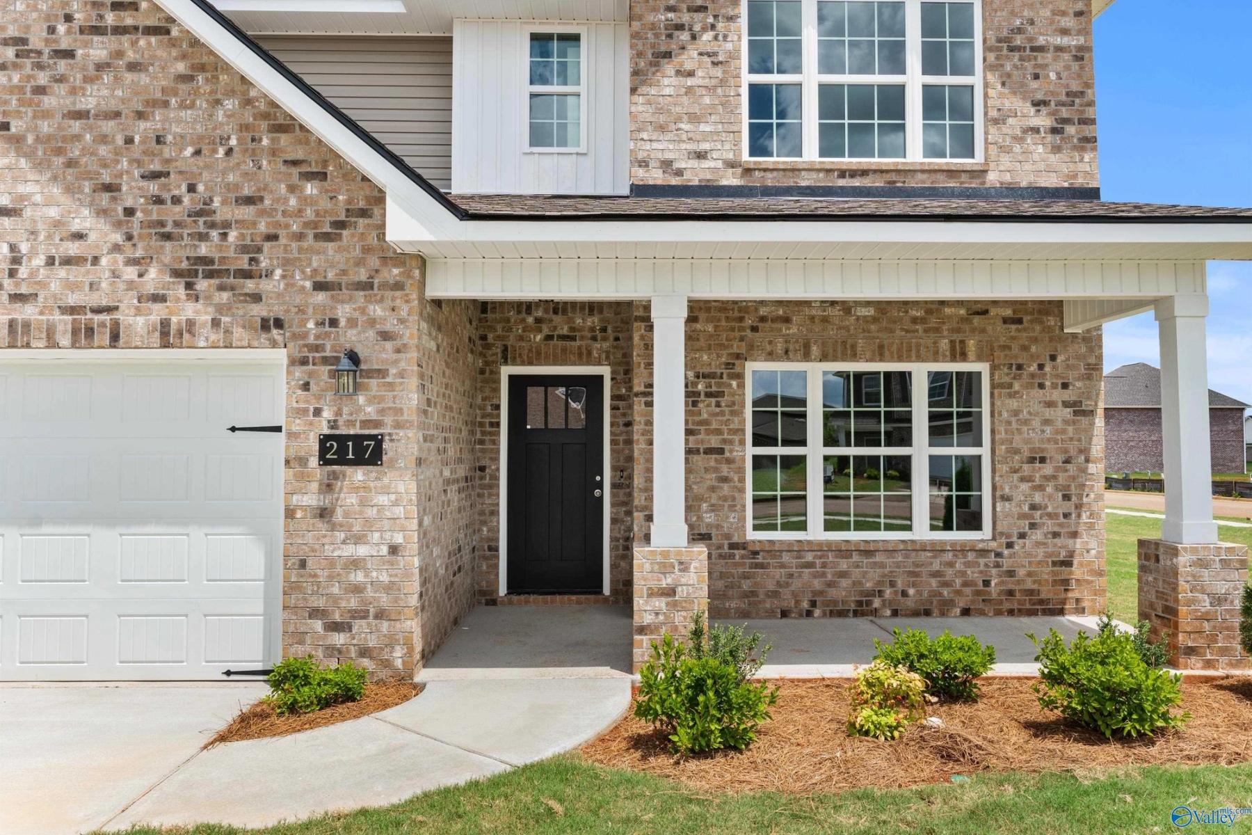 Image 7 of Davidson Homes' New Home at 217 Irish Hill Drive