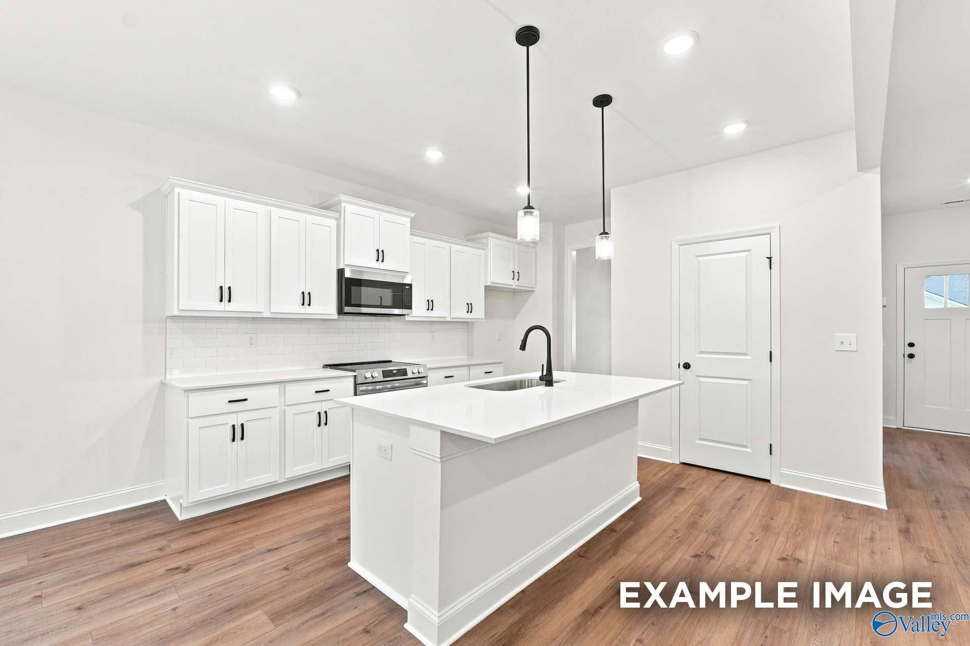 Image 10 of Davidson Homes' New Home at 126 Berry Cove Avenue