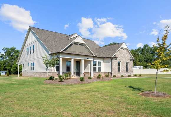 Exterior view of Davidson Homes' New Home at 209 Evetor Road