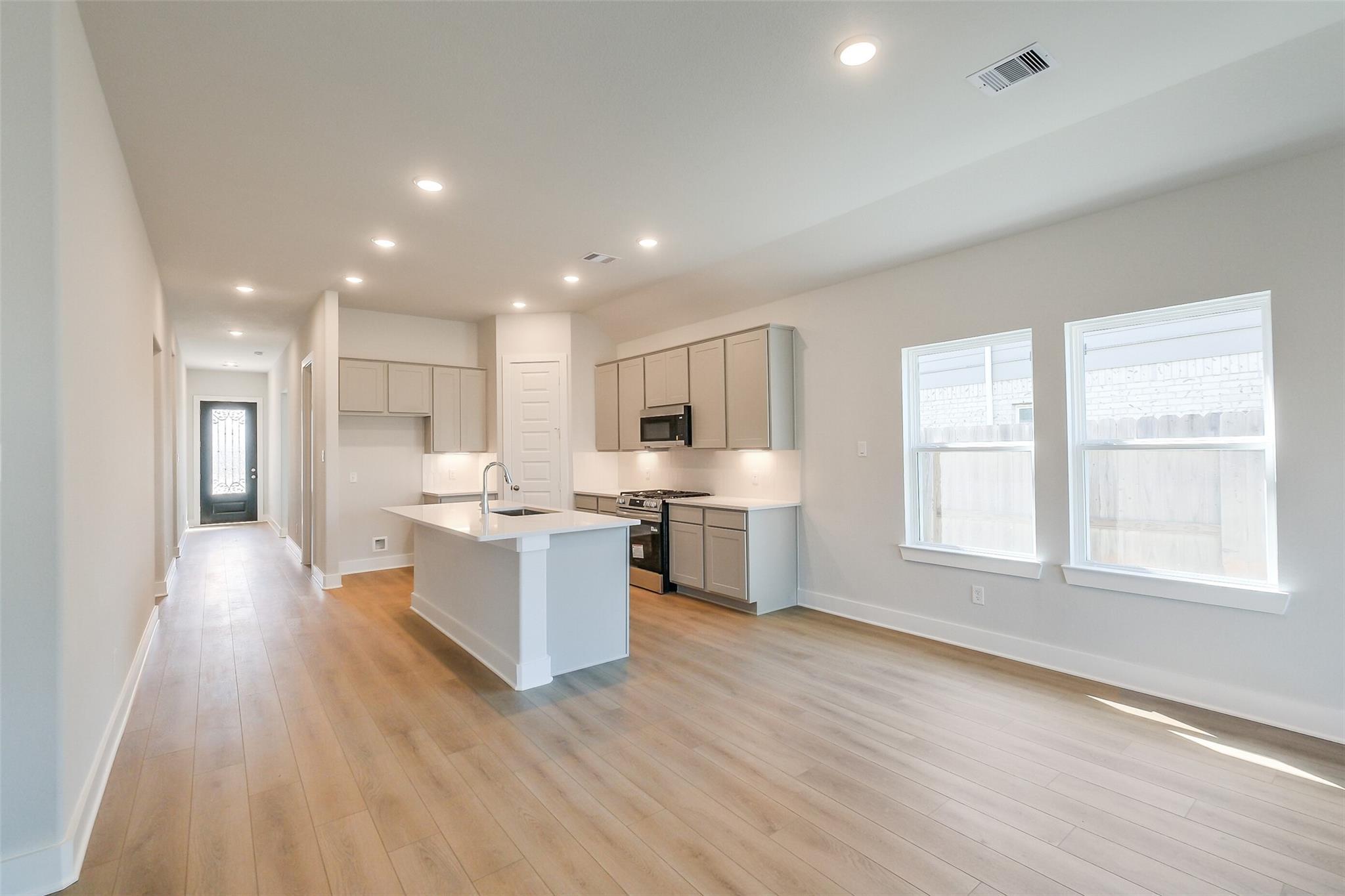 Image 9 of Davidson Homes' New Home at 2537 Allegretto Sea Drive