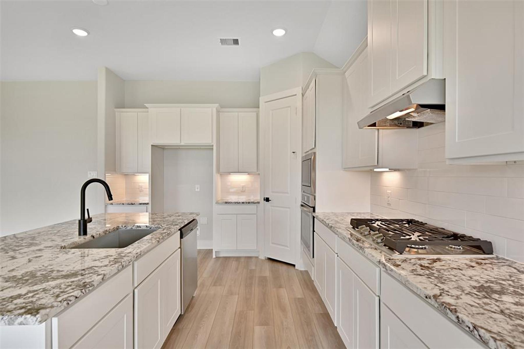 Image 17 of Davidson Homes' New Home at 3306 Salton Sea Lane