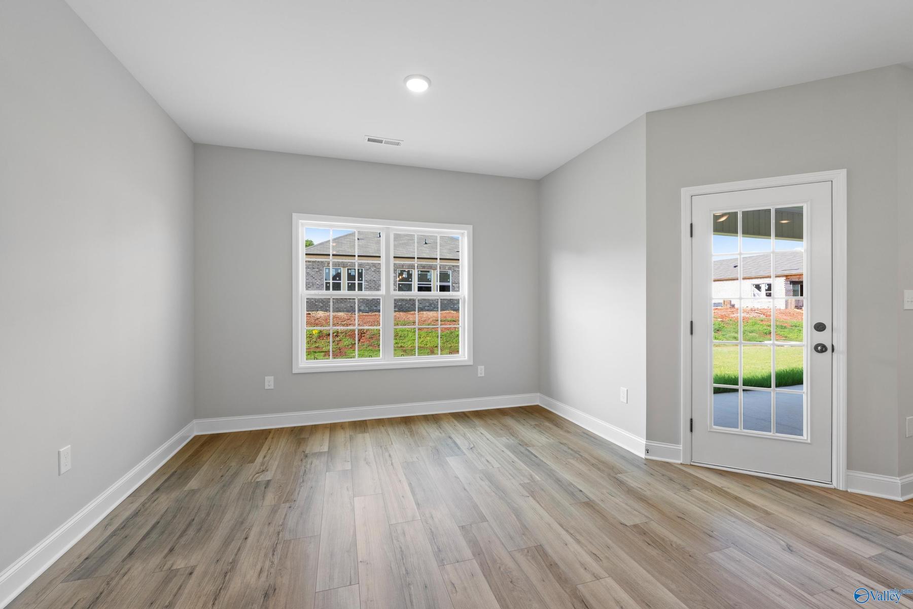 Image 14 of Davidson Homes' New Home at 209 Kendall Farms Boulevard
