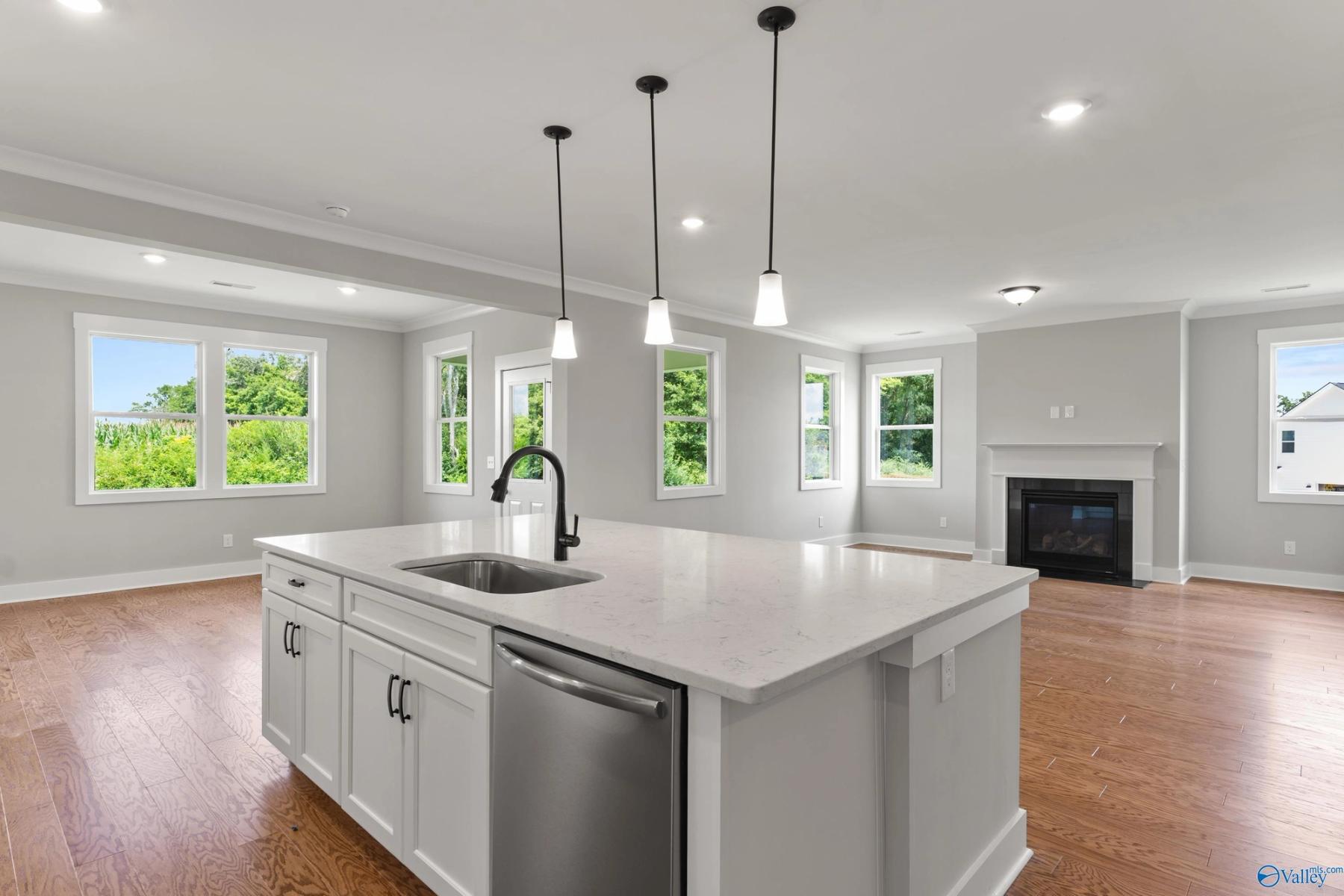 Image 9 of Davidson Homes' New Home at 215 Applewood Court