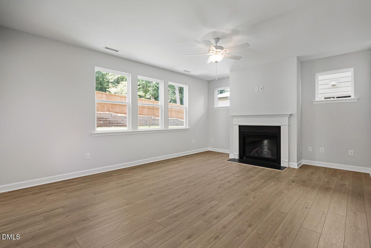Image 7 of Davidson Homes' New Home at 725 Dragonfly Pond Way