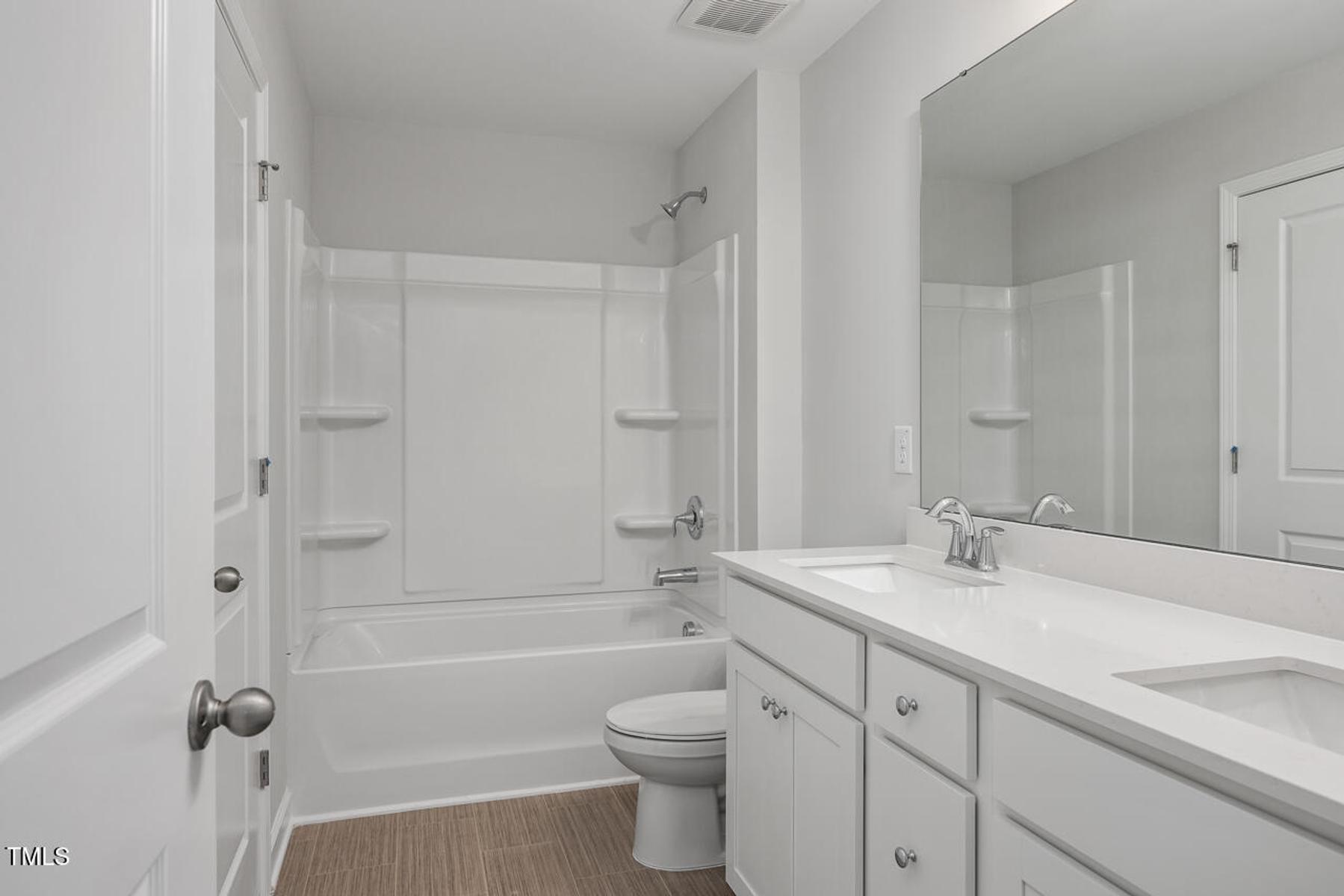 Image 18 of Davidson Homes' New Home at 315 Gregory Village Drive