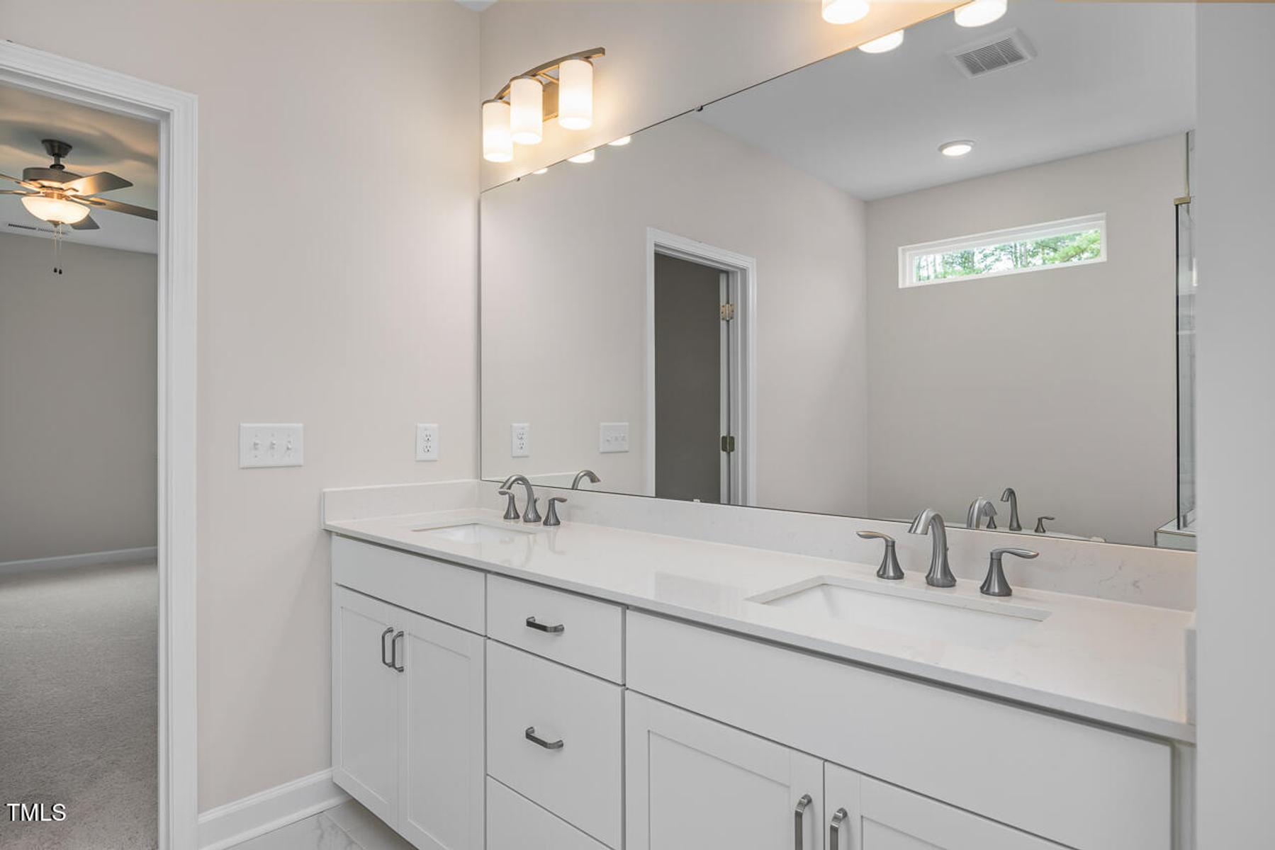 Image 17 of Davidson Homes' New Home at 456 Golden Dragonfly Street