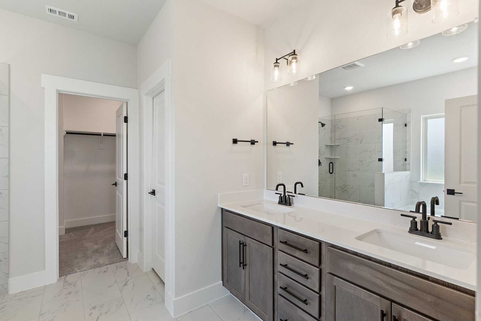 Image 13 of Davidson Homes' New Home at 214 Briarwood Drive