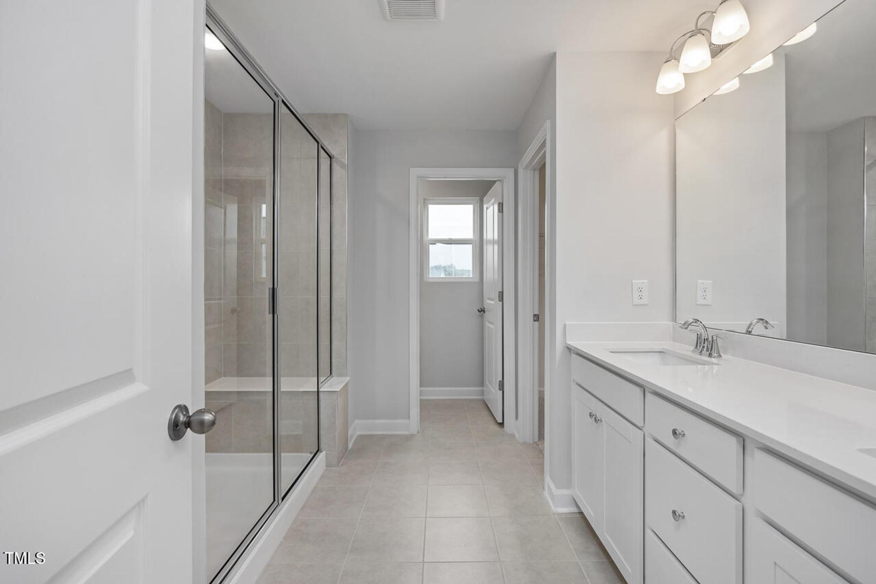 Image 12 of Davidson Homes' New Home at 315 Gregory Village Drive