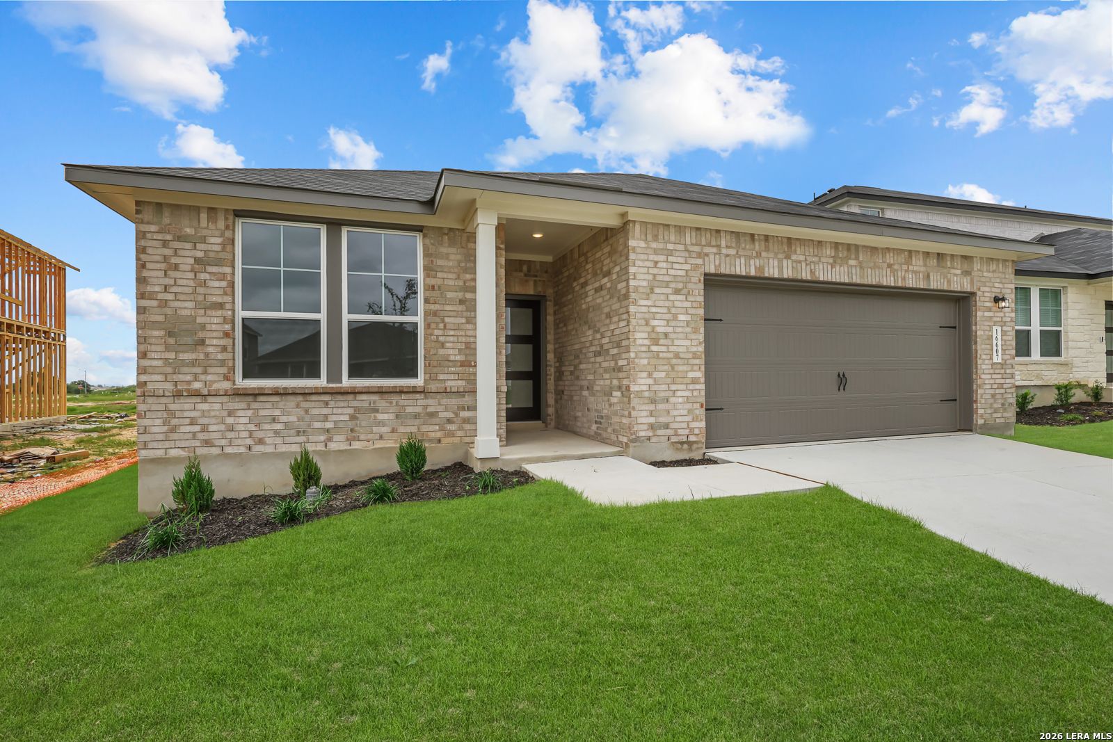 Image 3 of Davidson Homes' New Home at 16607 Rosemary Ridge