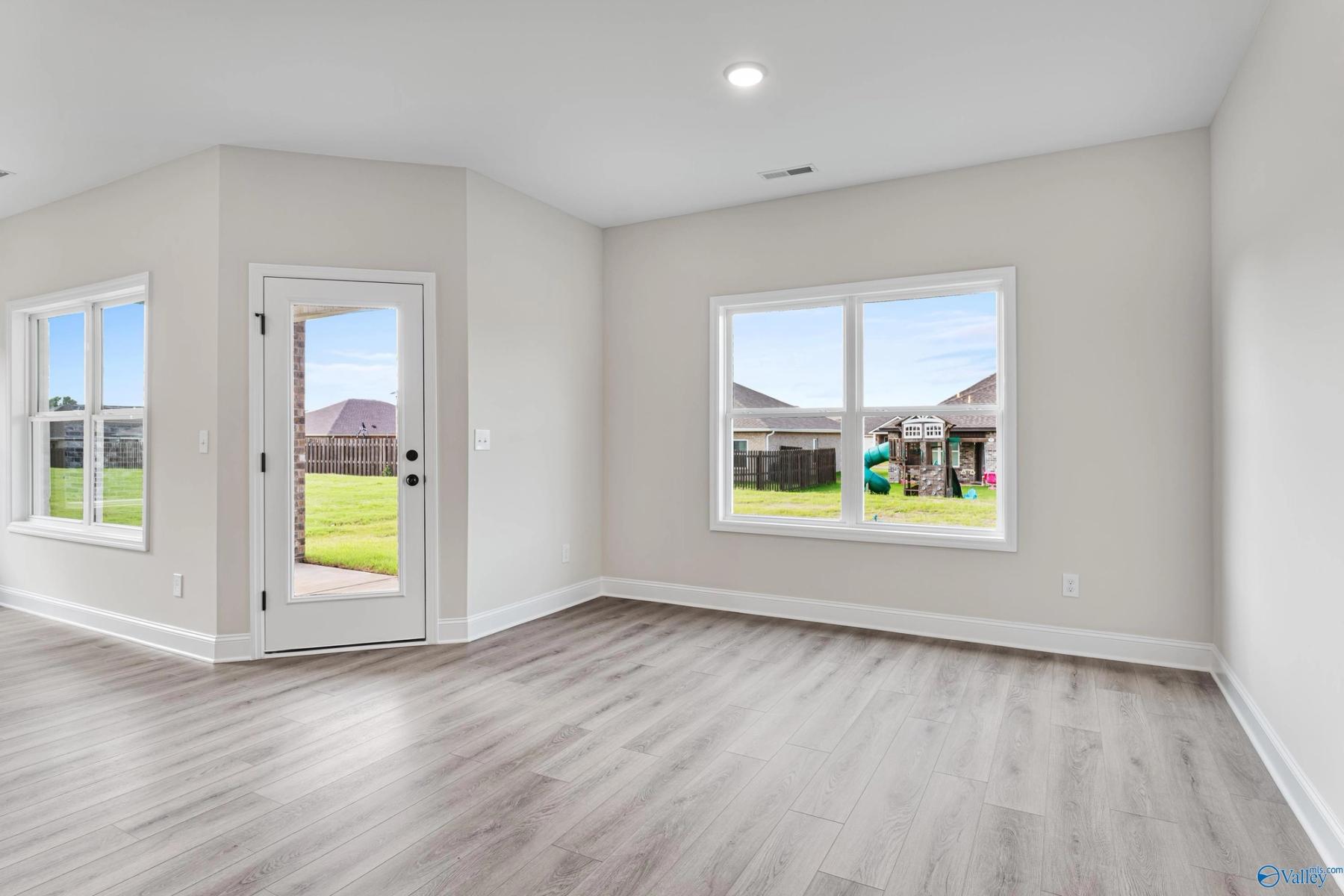 Image 17 of Davidson Homes' New Home at 305 Keller Drive