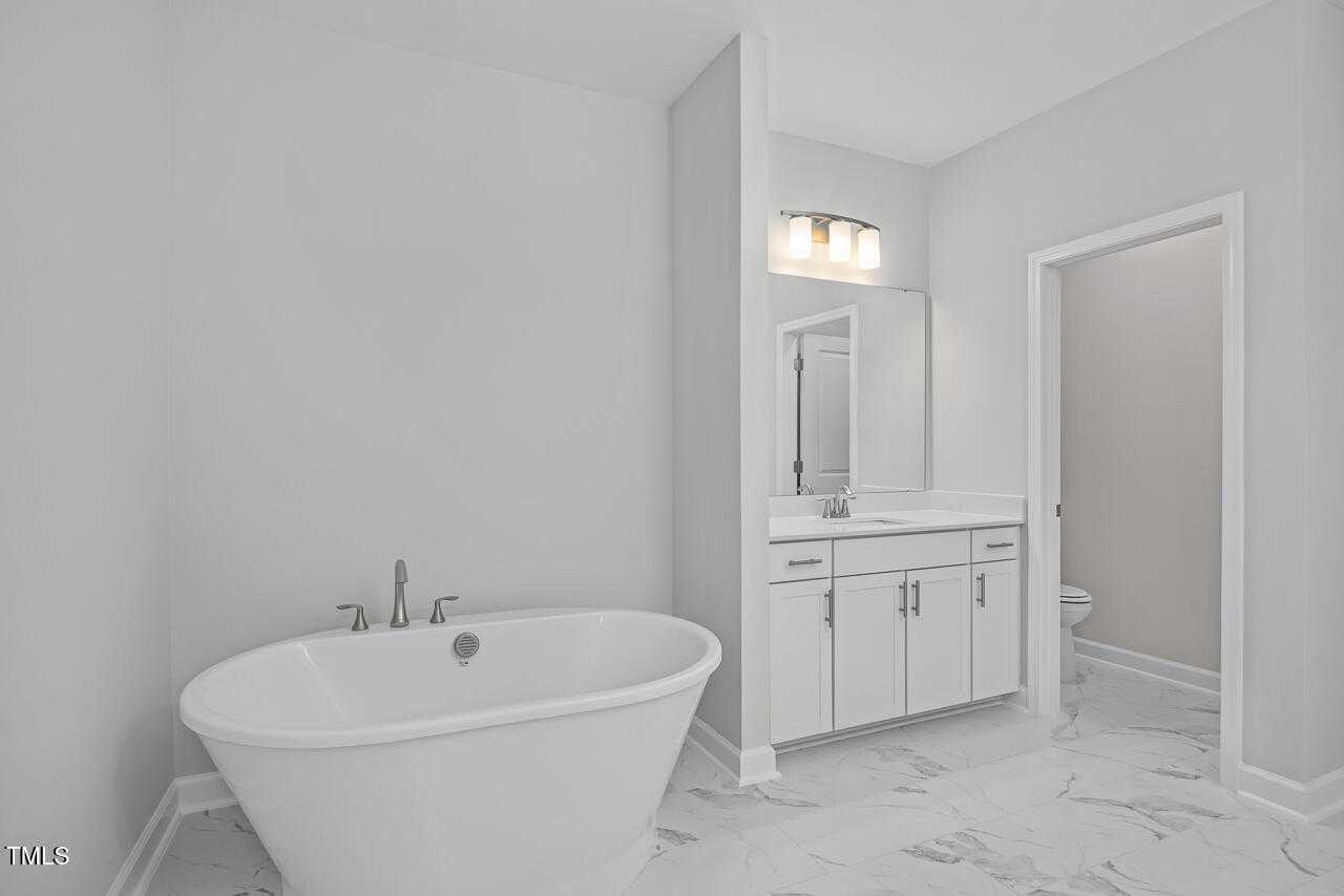 Image 24 of Davidson Homes' New Home at 436 Golden Dragonfly Street